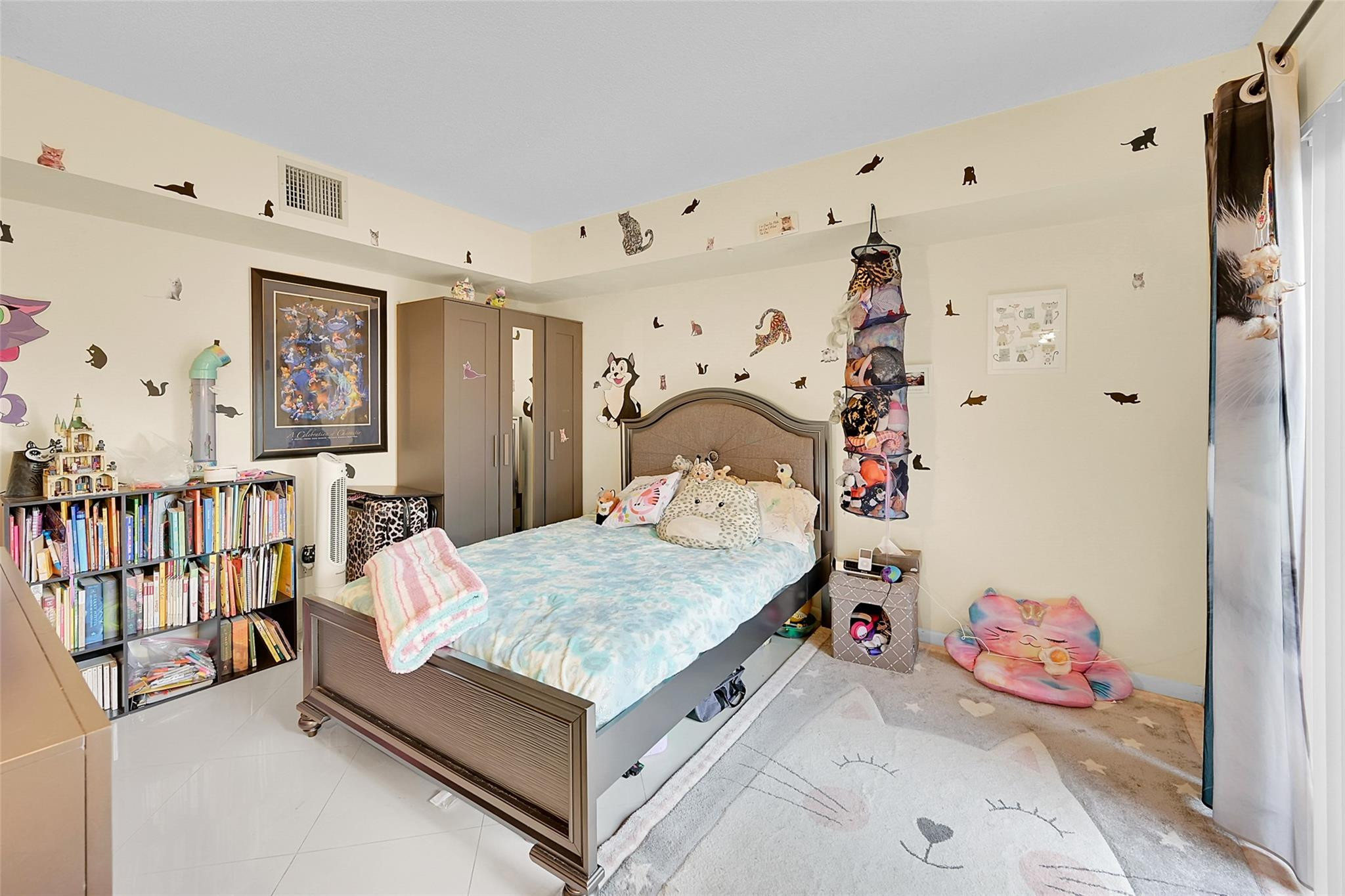 5983 NW 55th Ln Unit: 5983