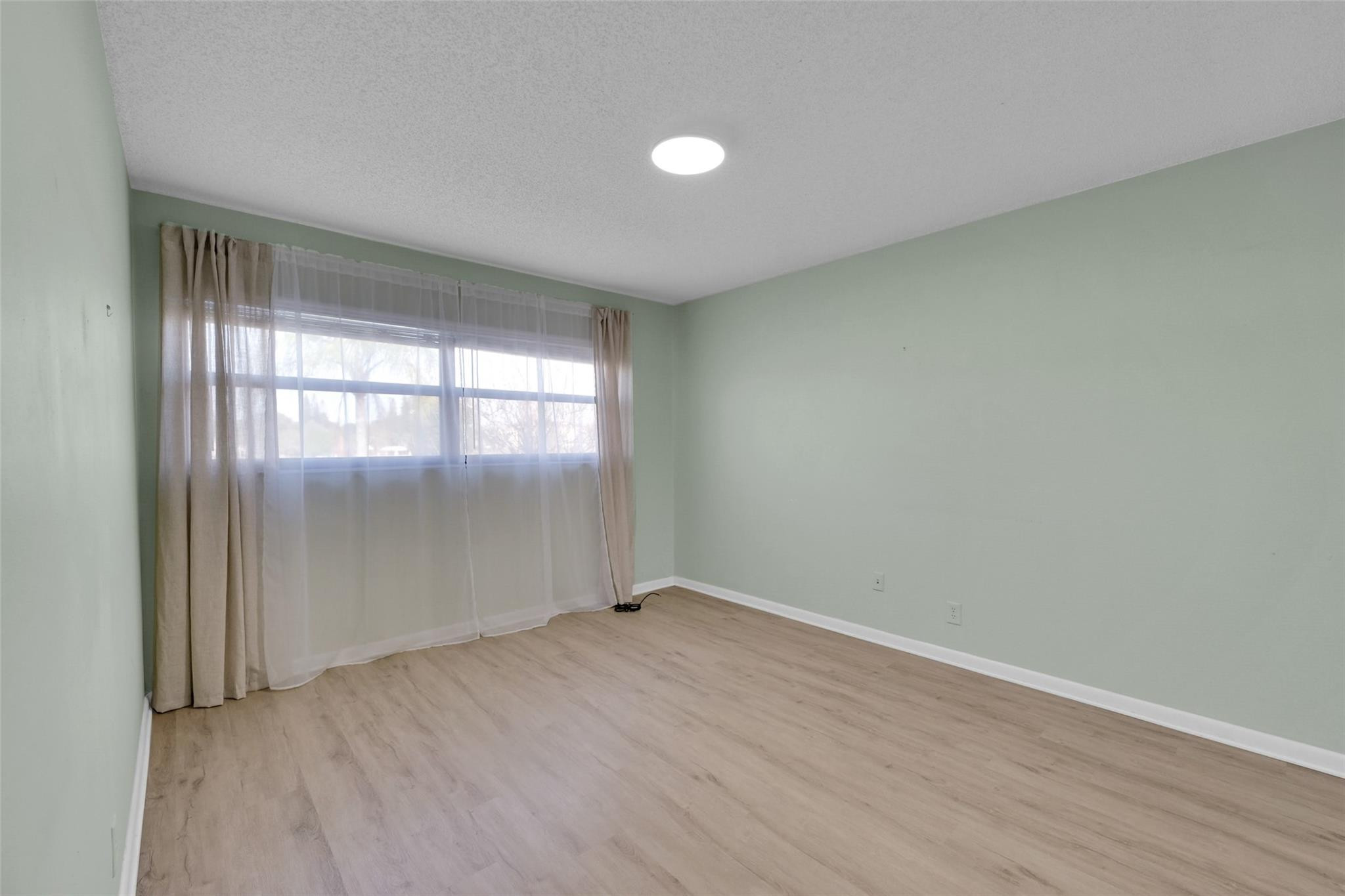 2567 NW 42nd Ave Unit: 1203