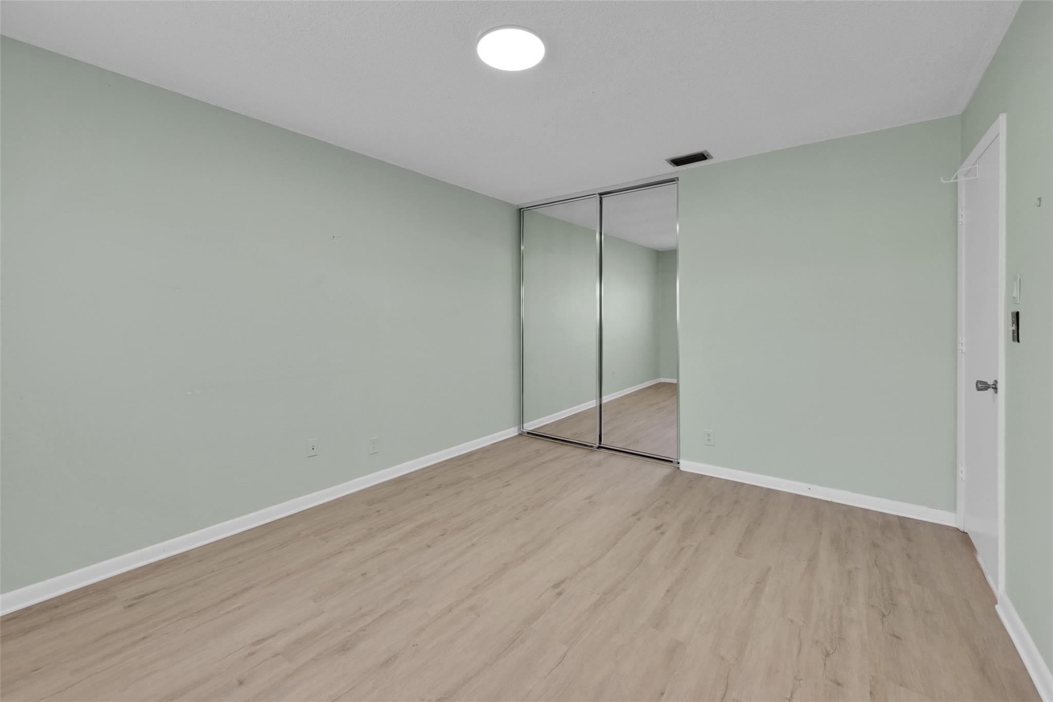 2567 NW 42nd Ave Unit: 1203