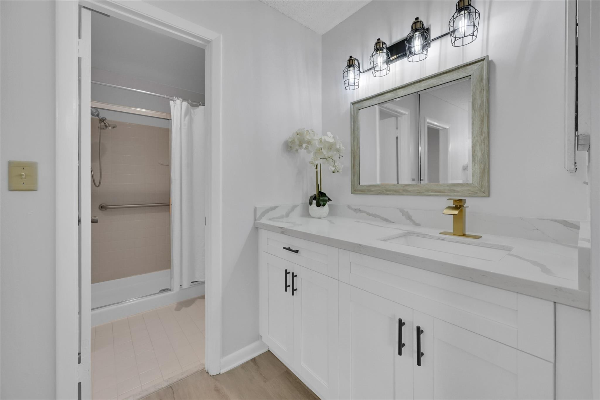 2567 NW 42nd Ave Unit: 1203