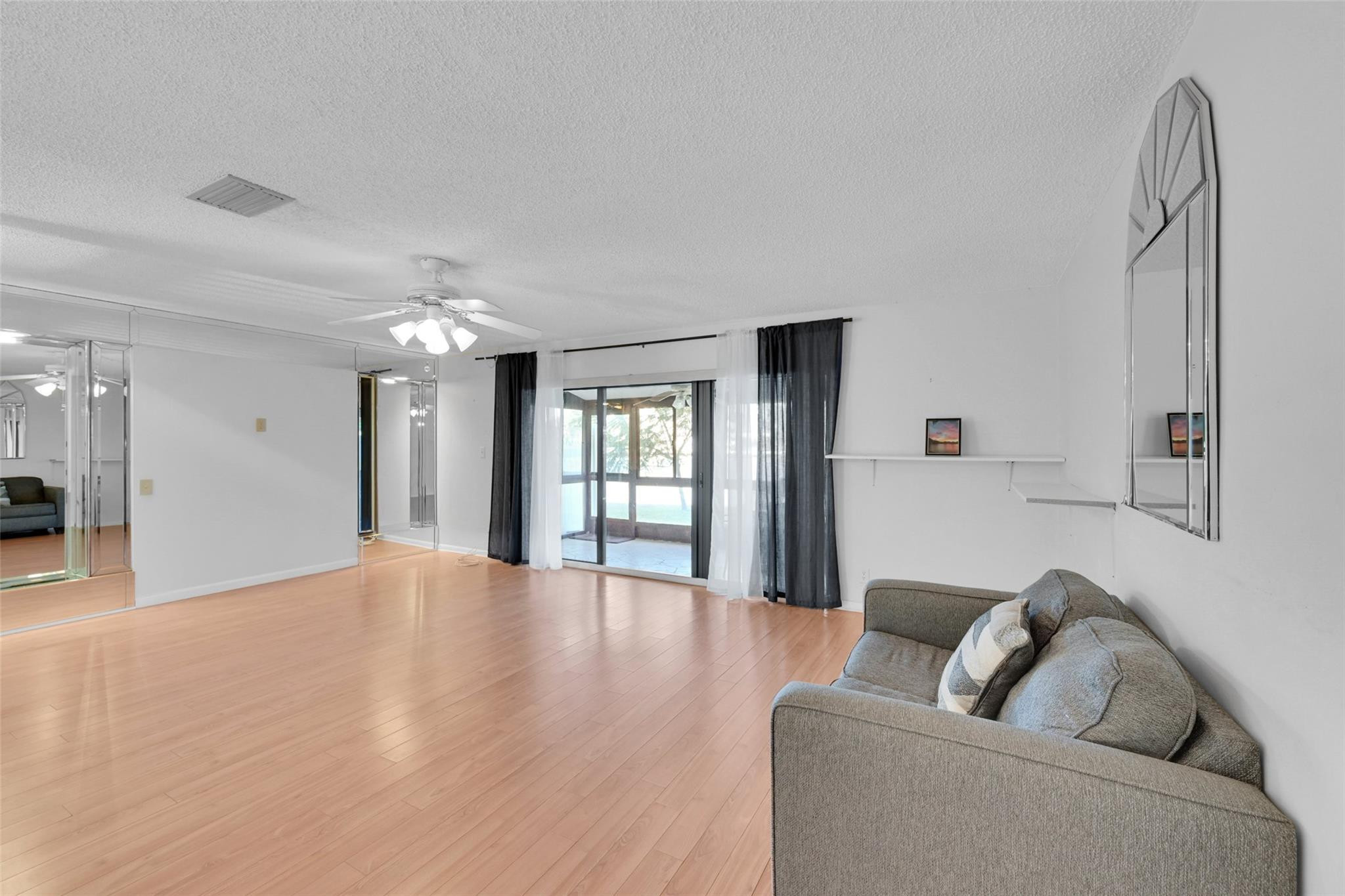 2567 NW 42nd Ave Unit: 1203