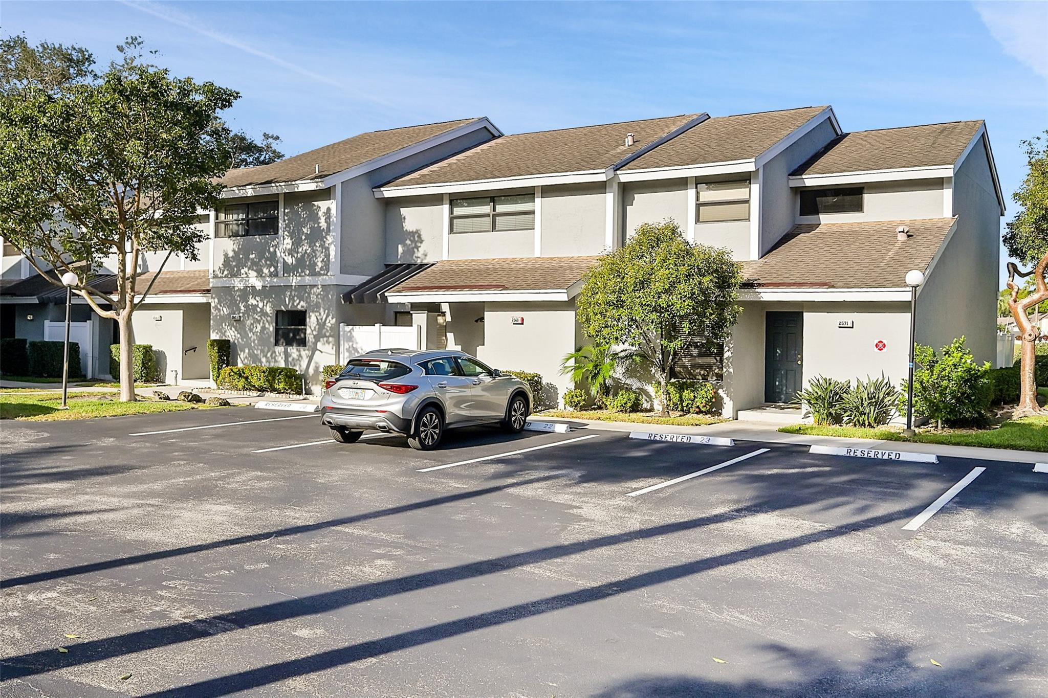 2567 NW 42nd Ave Unit: 1203