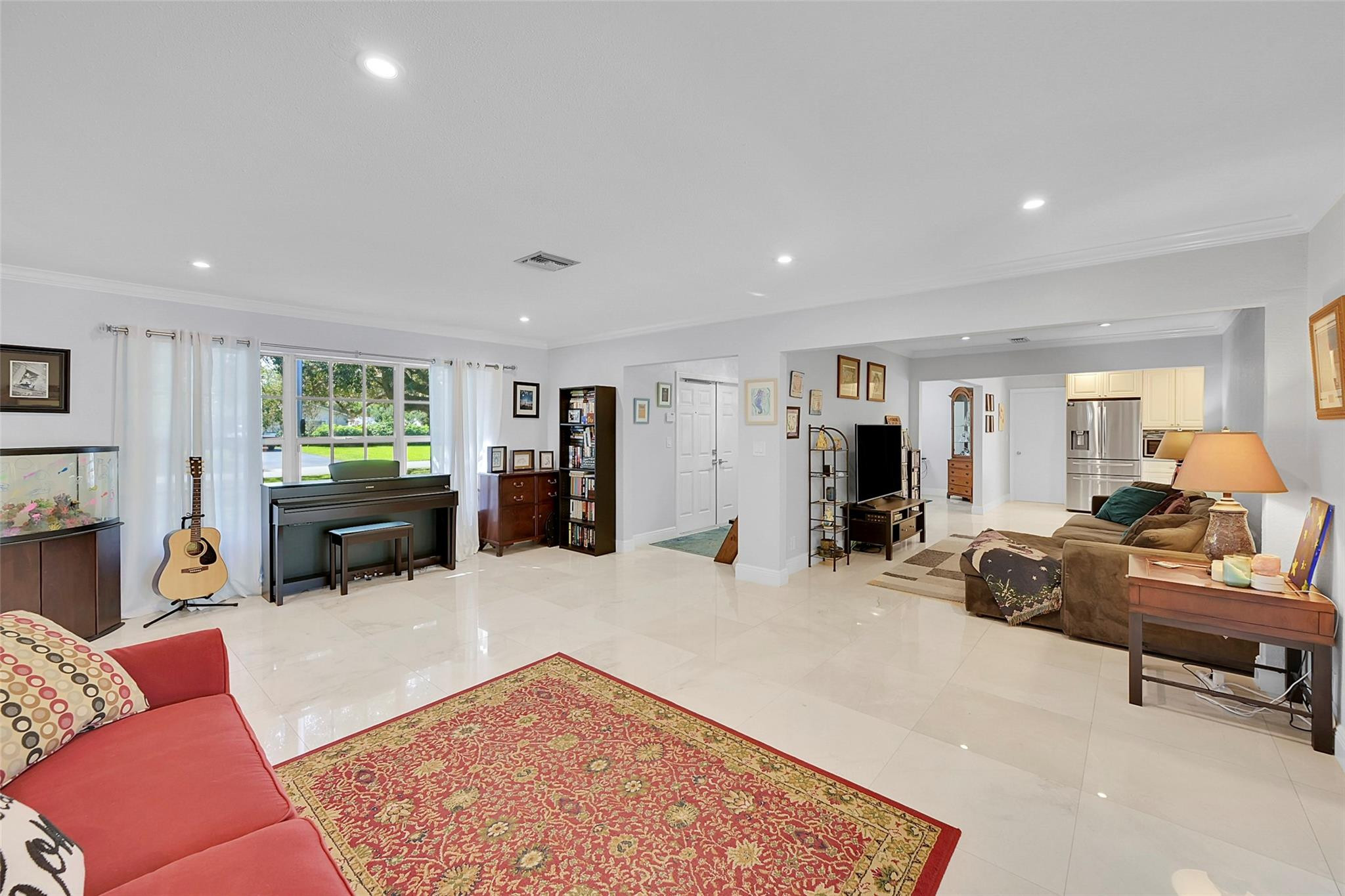 4575 Glenwood Dr