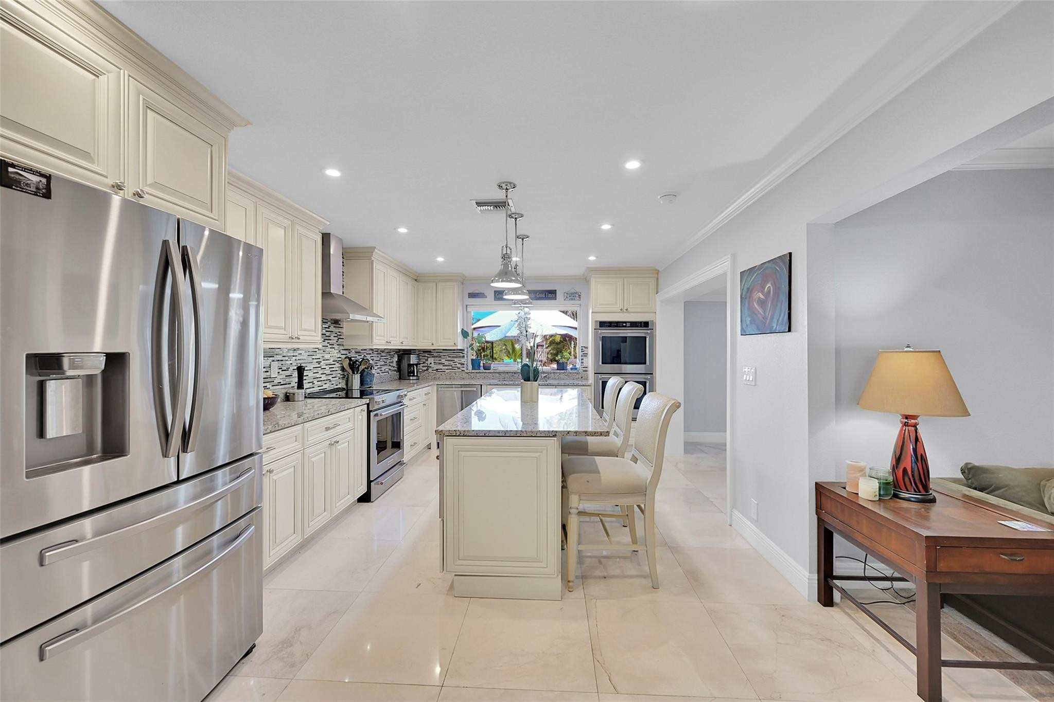 4575 Glenwood Dr
