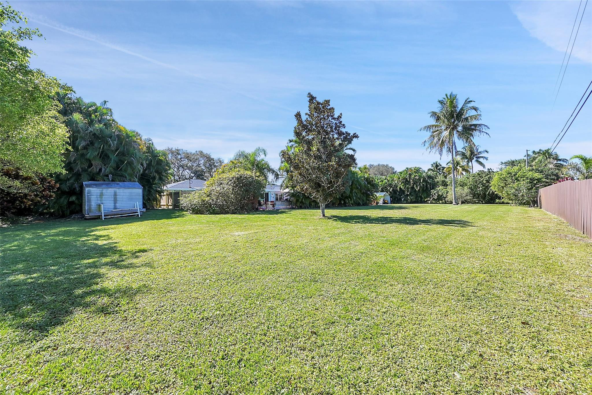 4575 Glenwood Dr