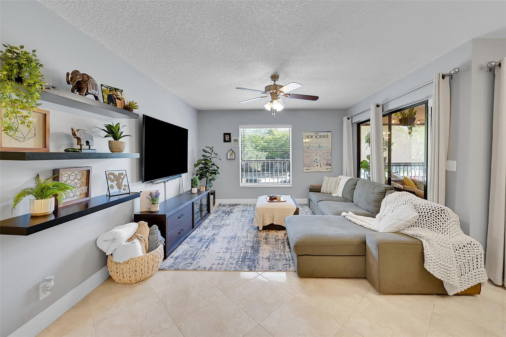 3819 NW 35th St Unit: 1542