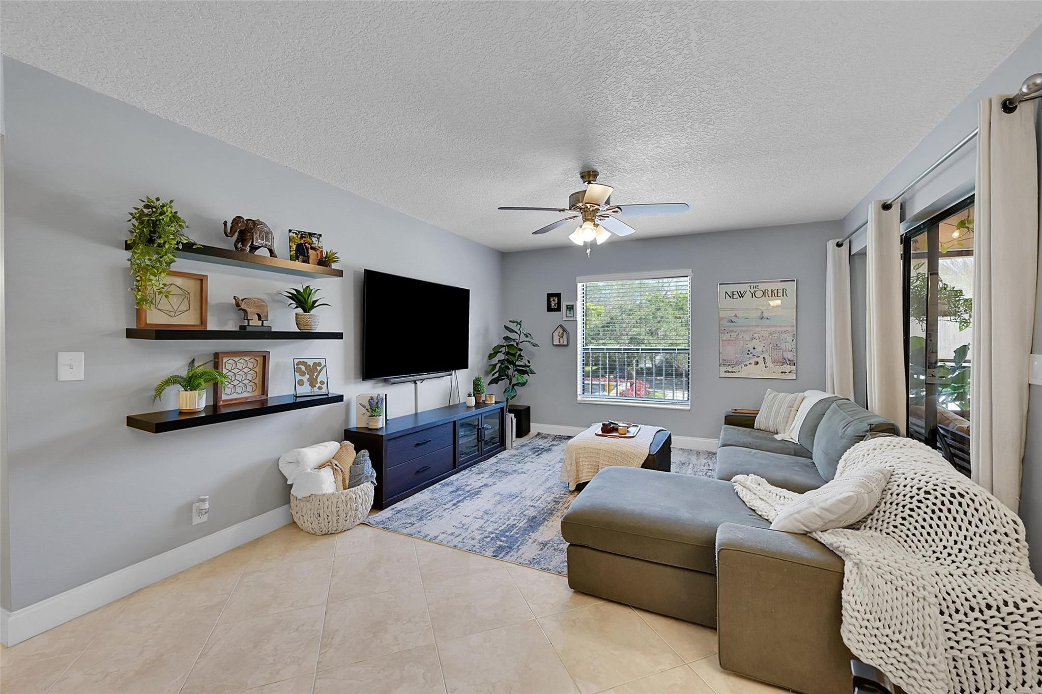 3819 NW 35th St Unit: 1542