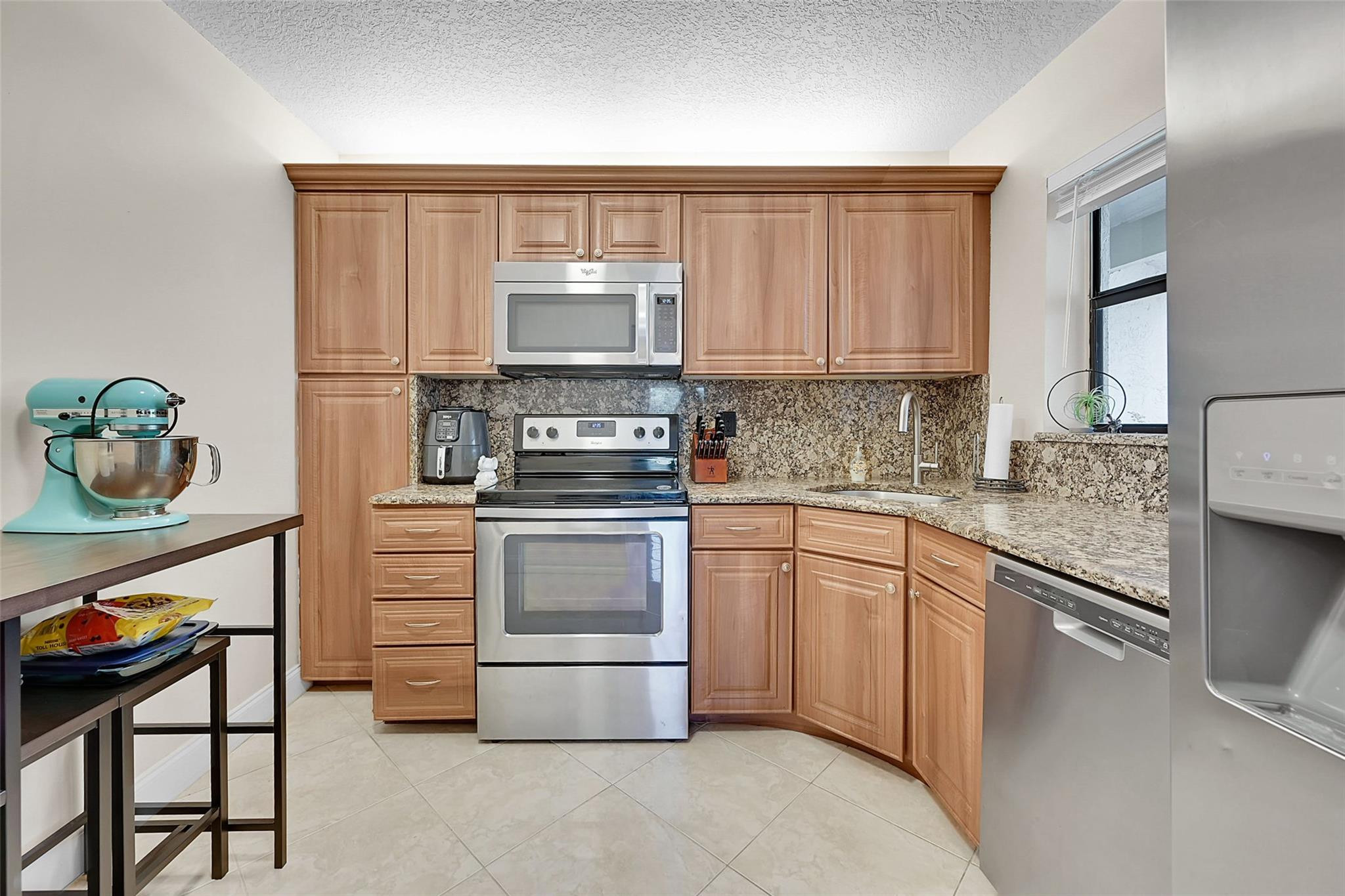 3819 NW 35th St Unit: 1542