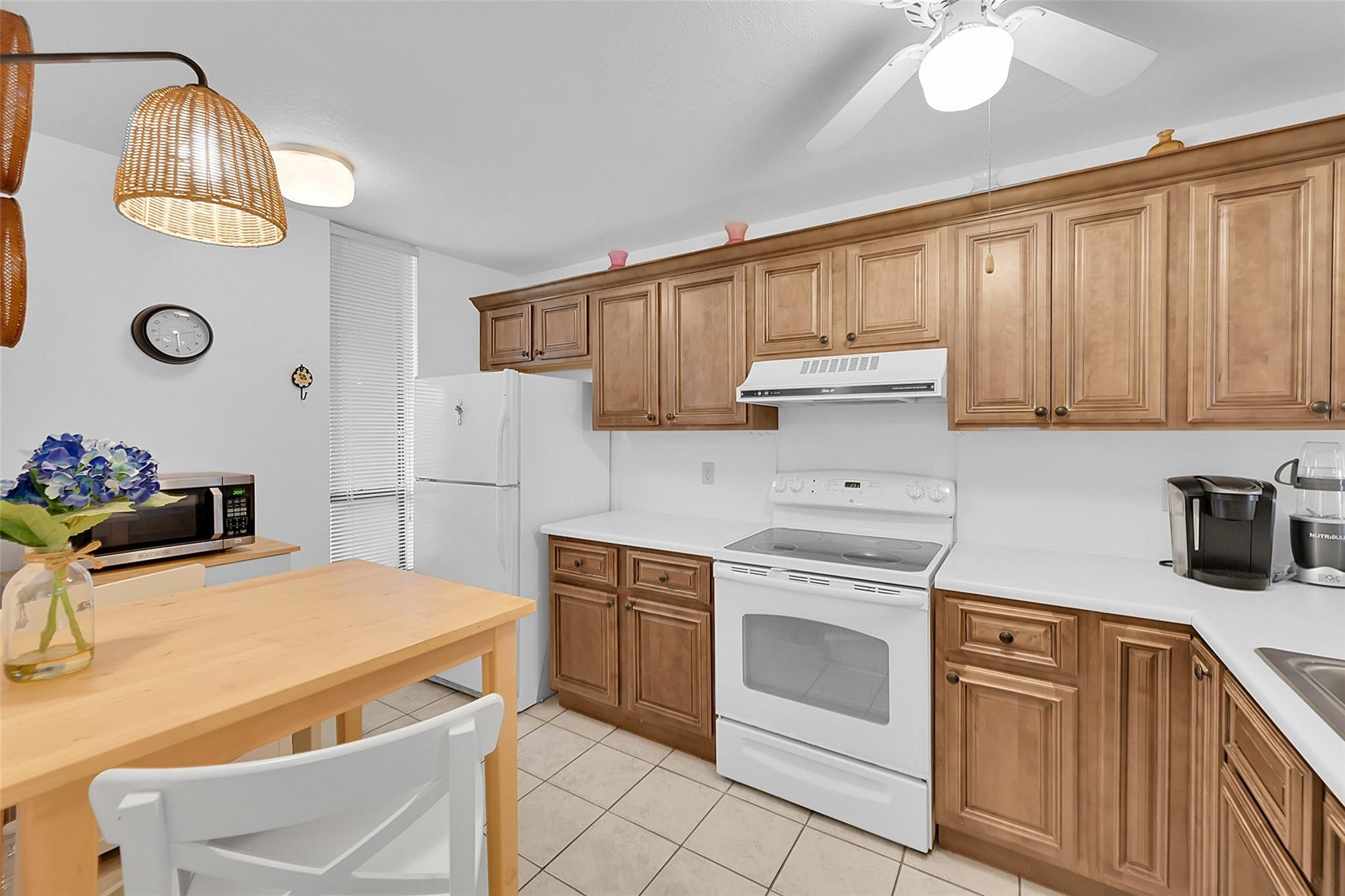 6618 Coral Lake Dr Unit: 206