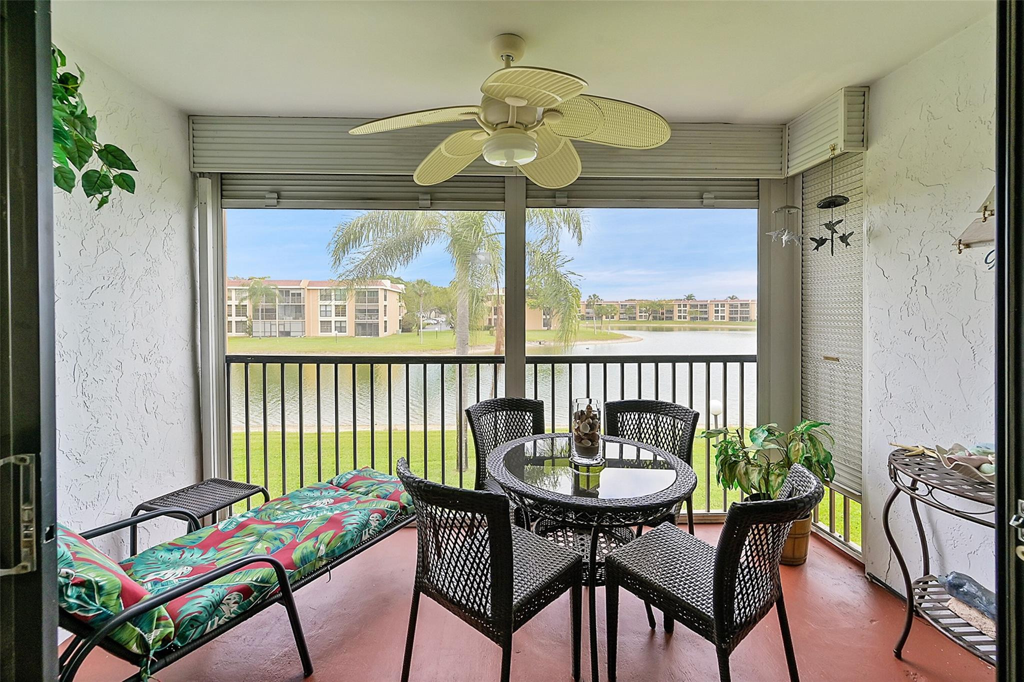 6618 Coral Lake Dr Unit: 206