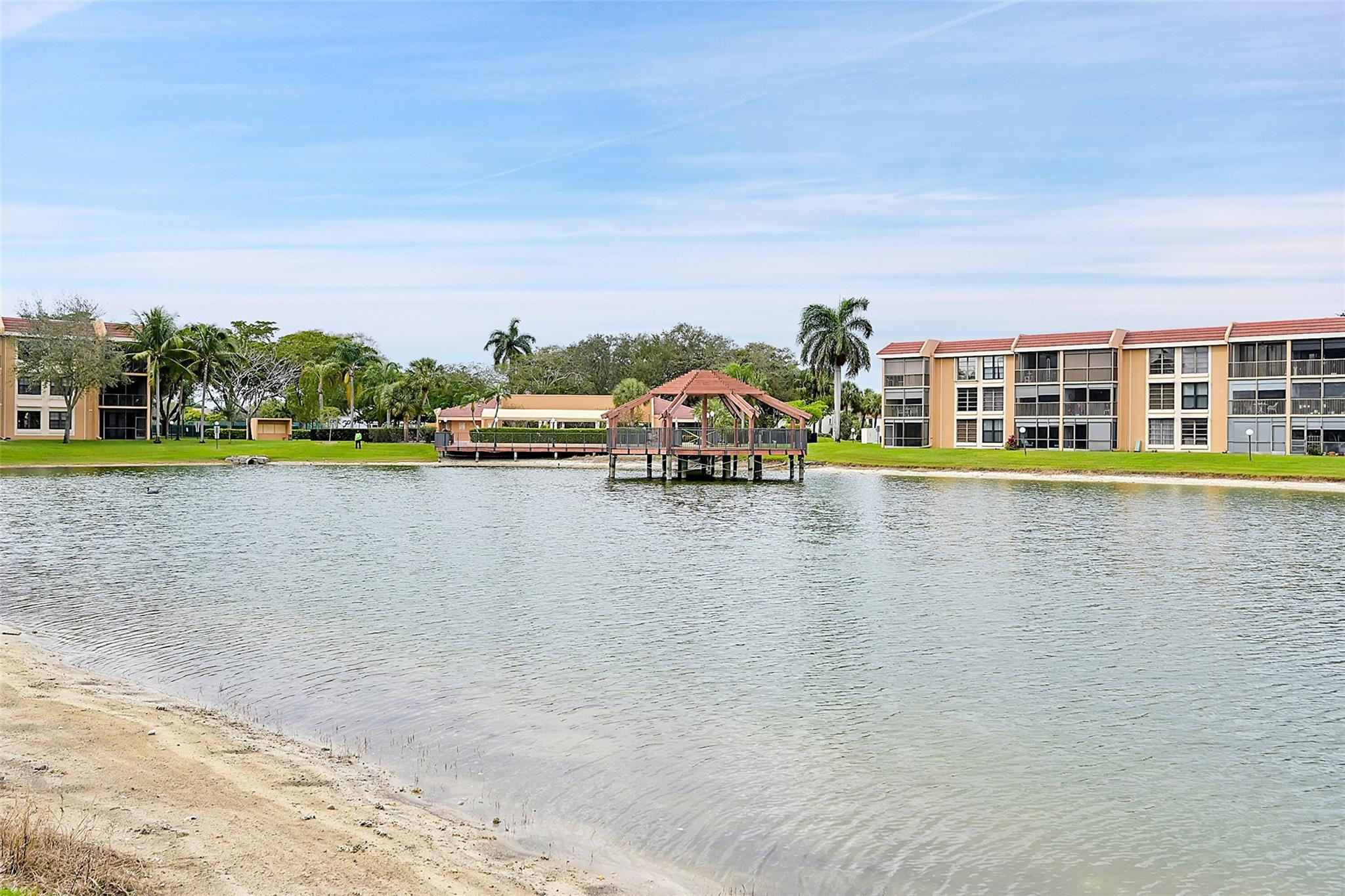 6618 Coral Lake Dr Unit: 206