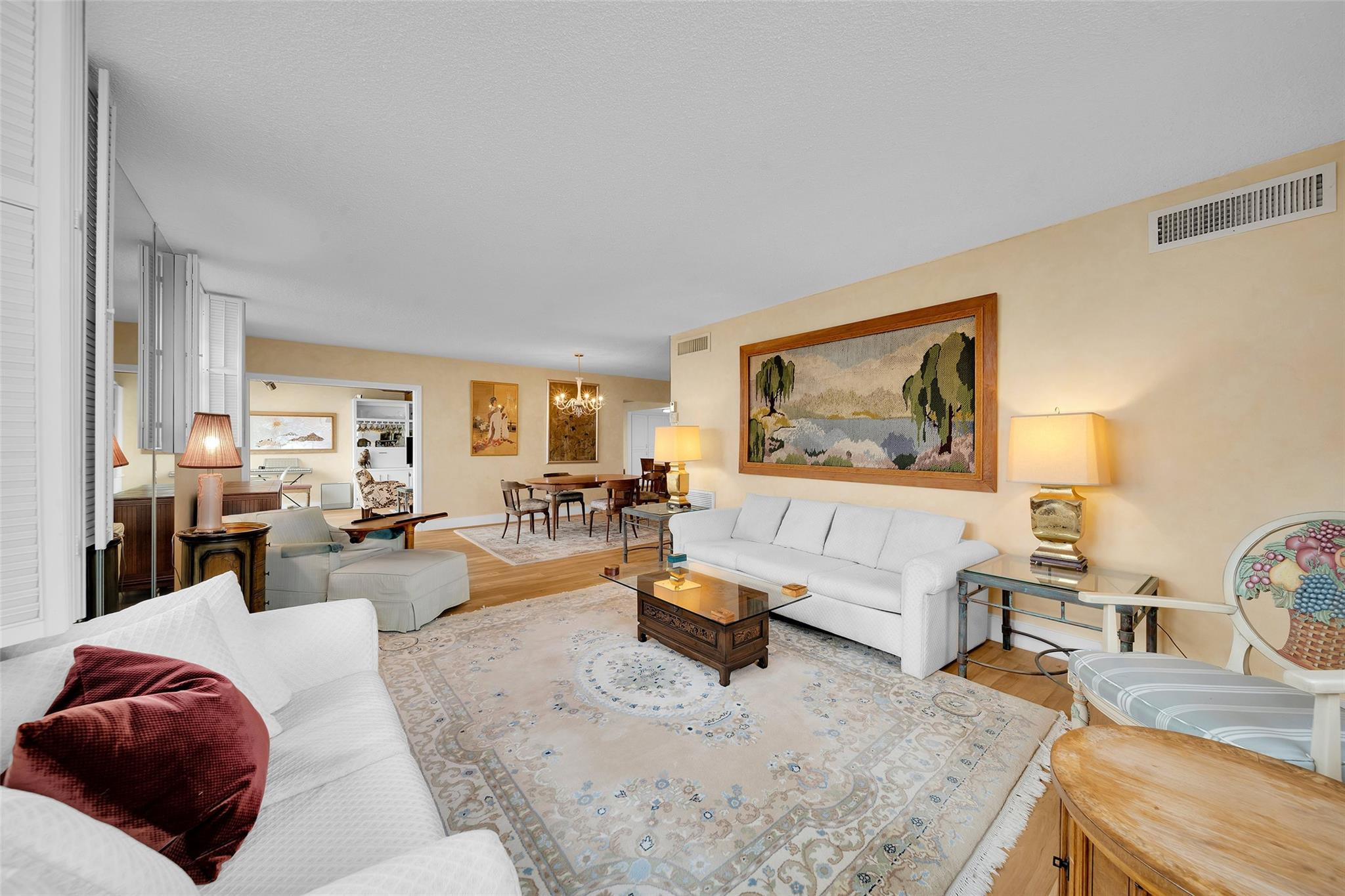 3910 NE Crystal Lake Dr Unit: 401