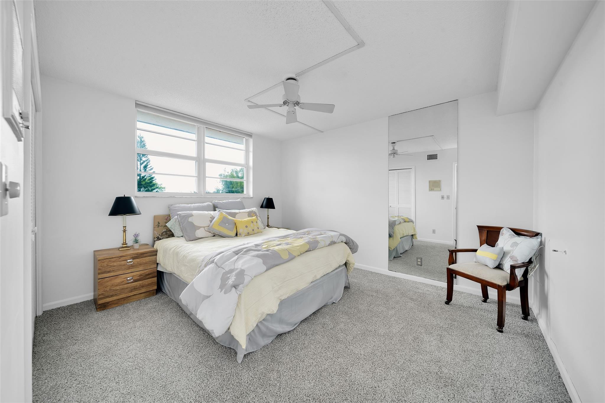 3910 NE Crystal Lake Dr Unit: 401