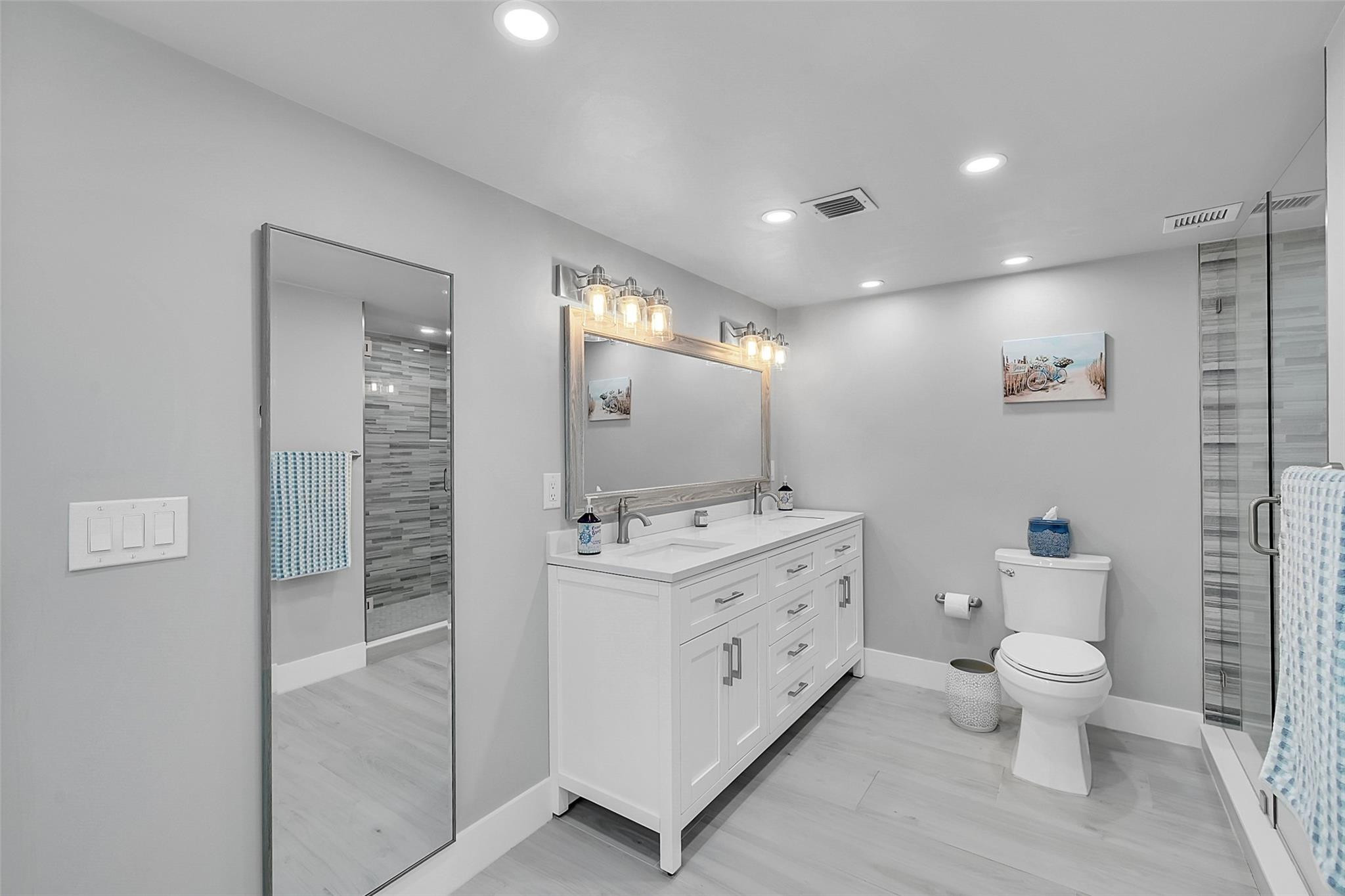 750 N Ocean Blvd 1705