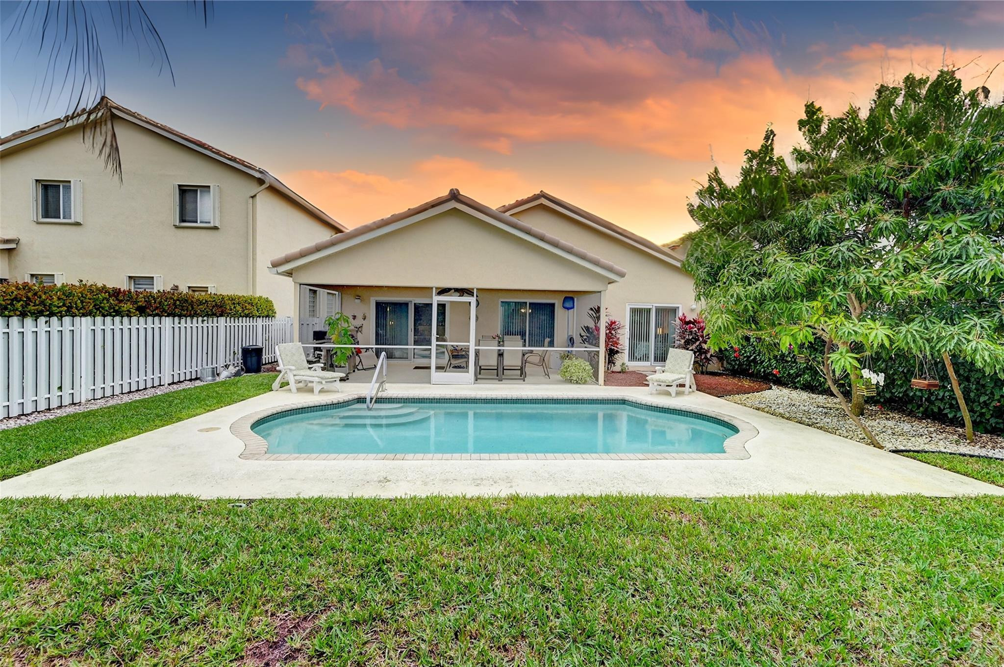 11210 NW 52nd St