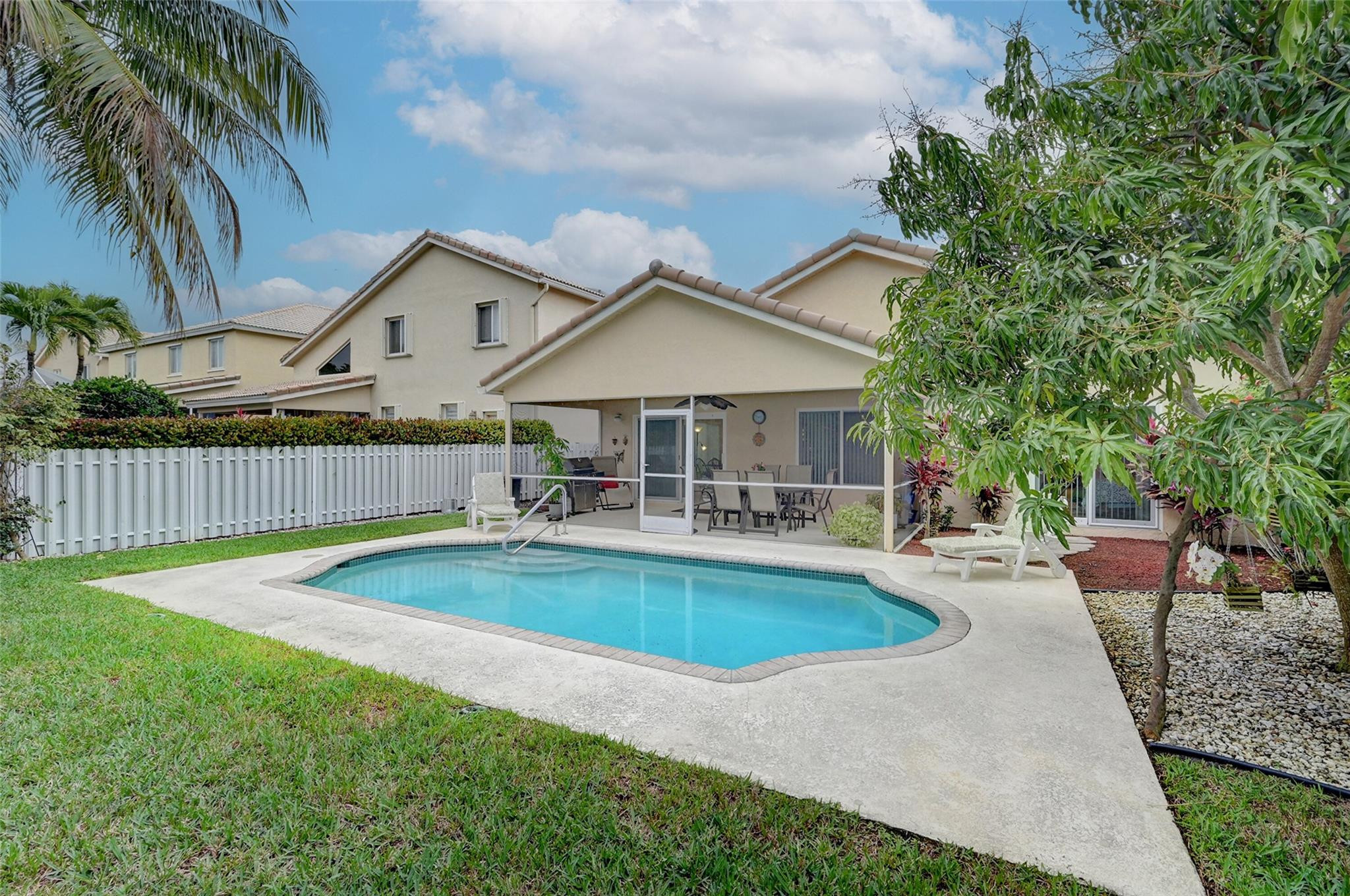 11210 NW 52nd St