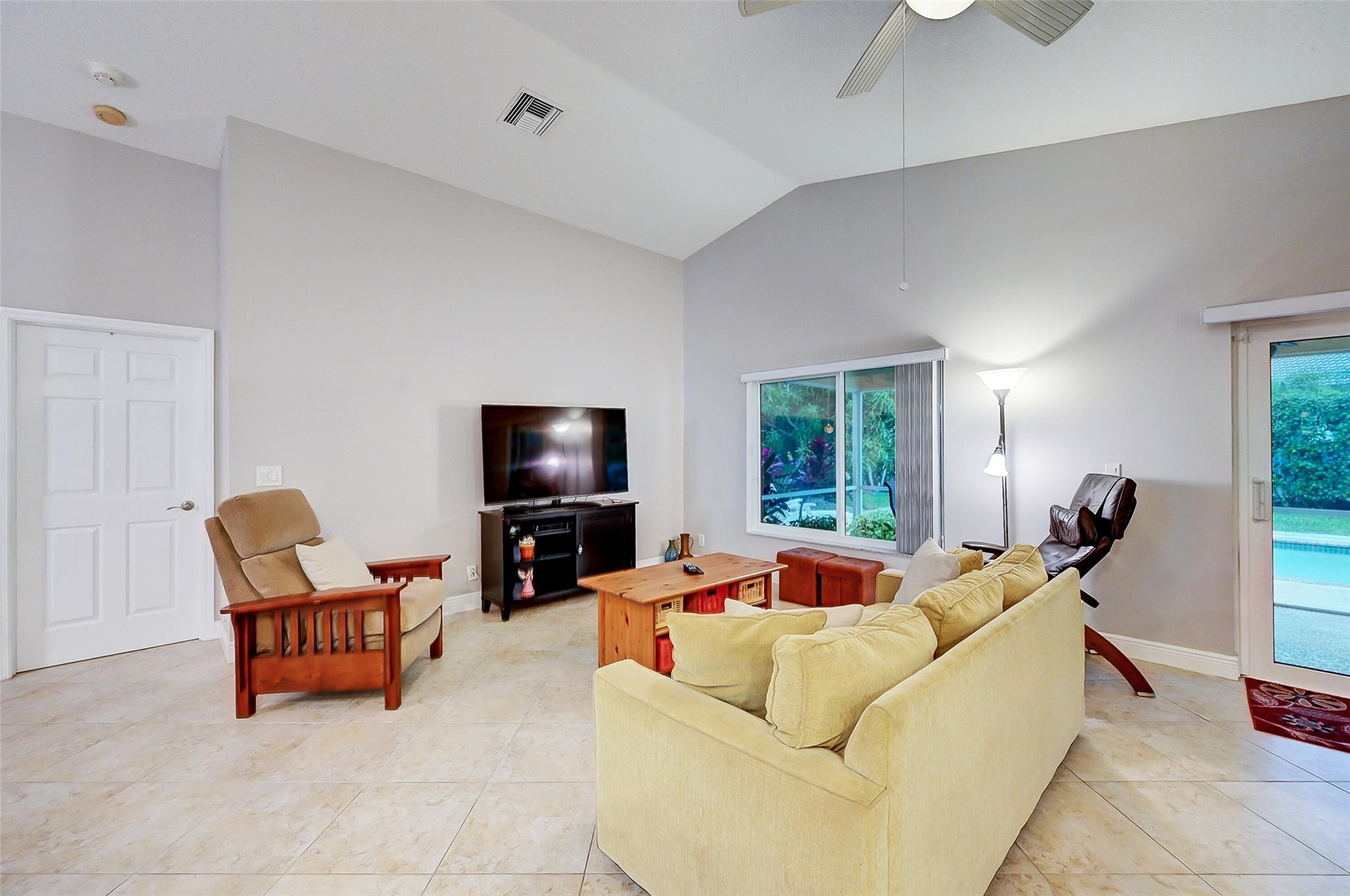 11210 NW 52nd St