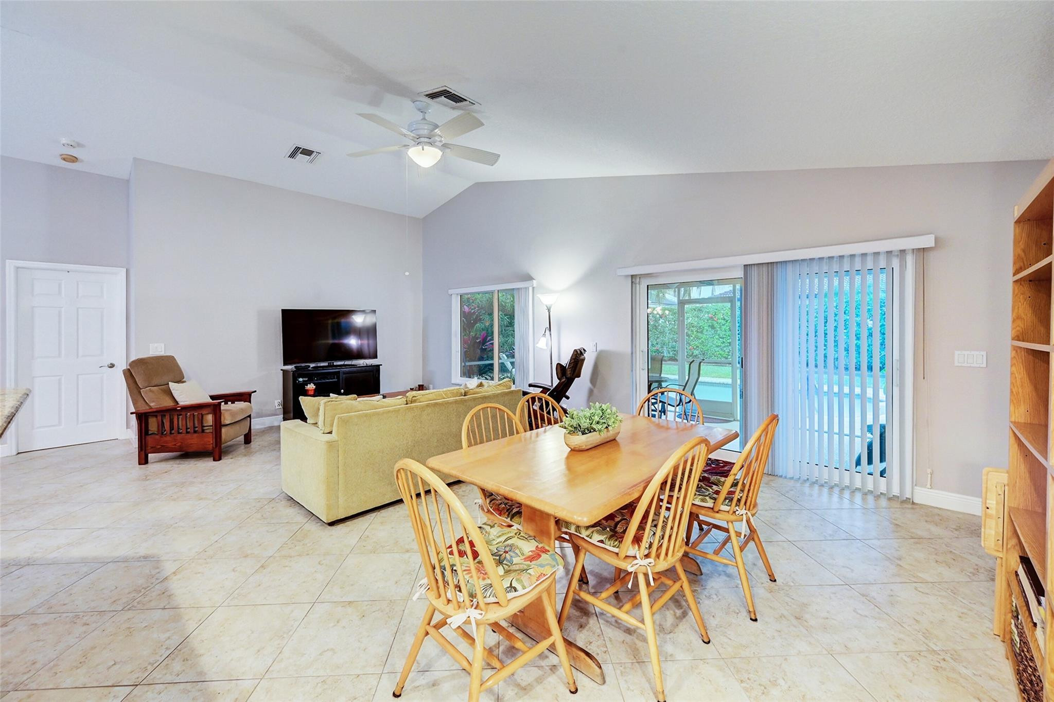 11210 NW 52nd St