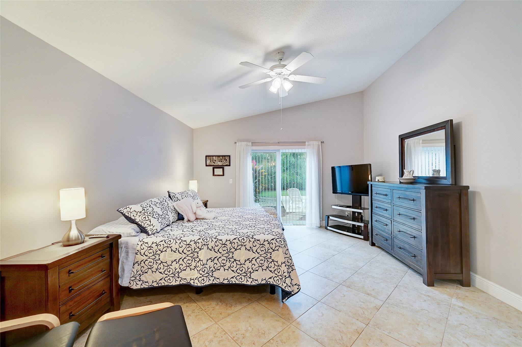 11210 NW 52nd St