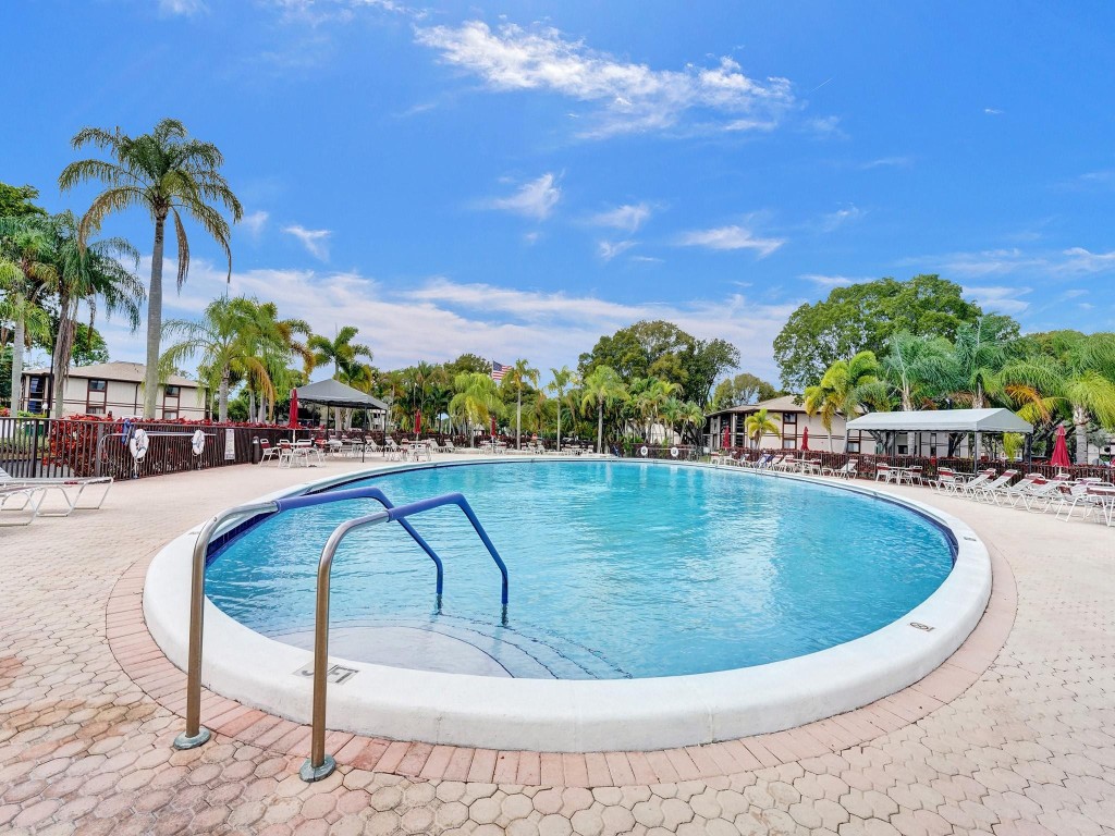 9751 N Belfort Cir 101