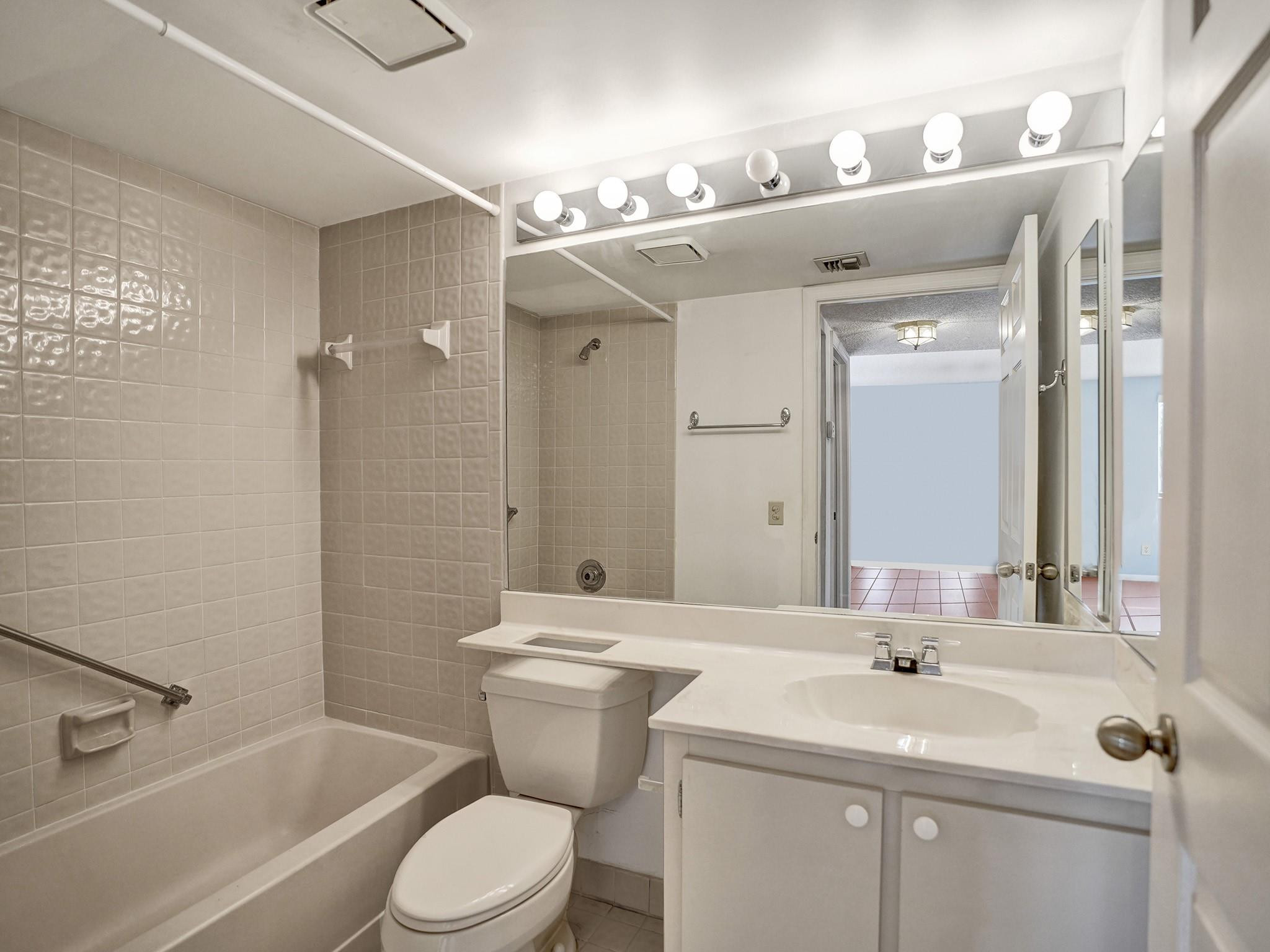 9751 N Belfort Cir 101