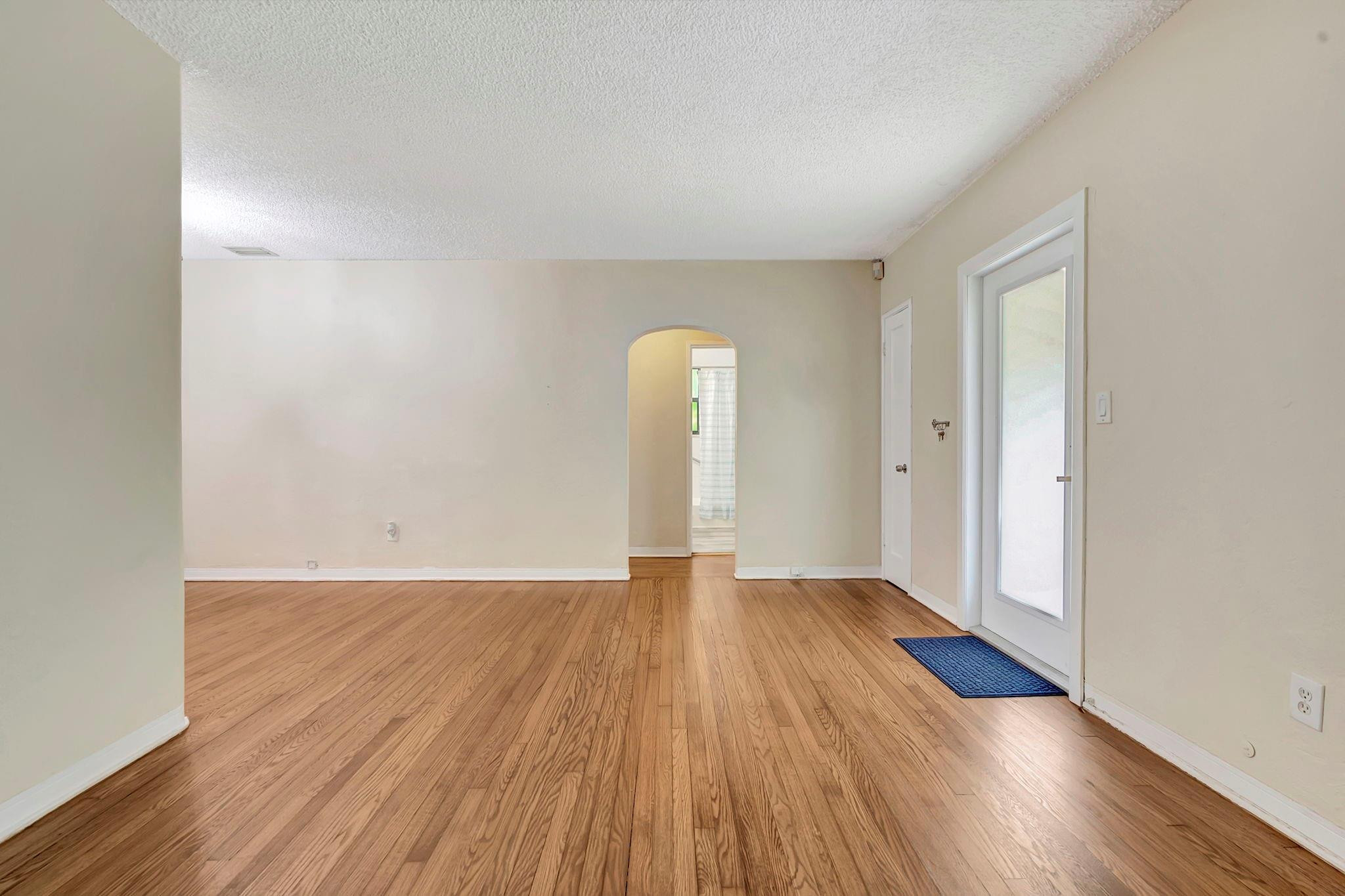 273 NE 107th St