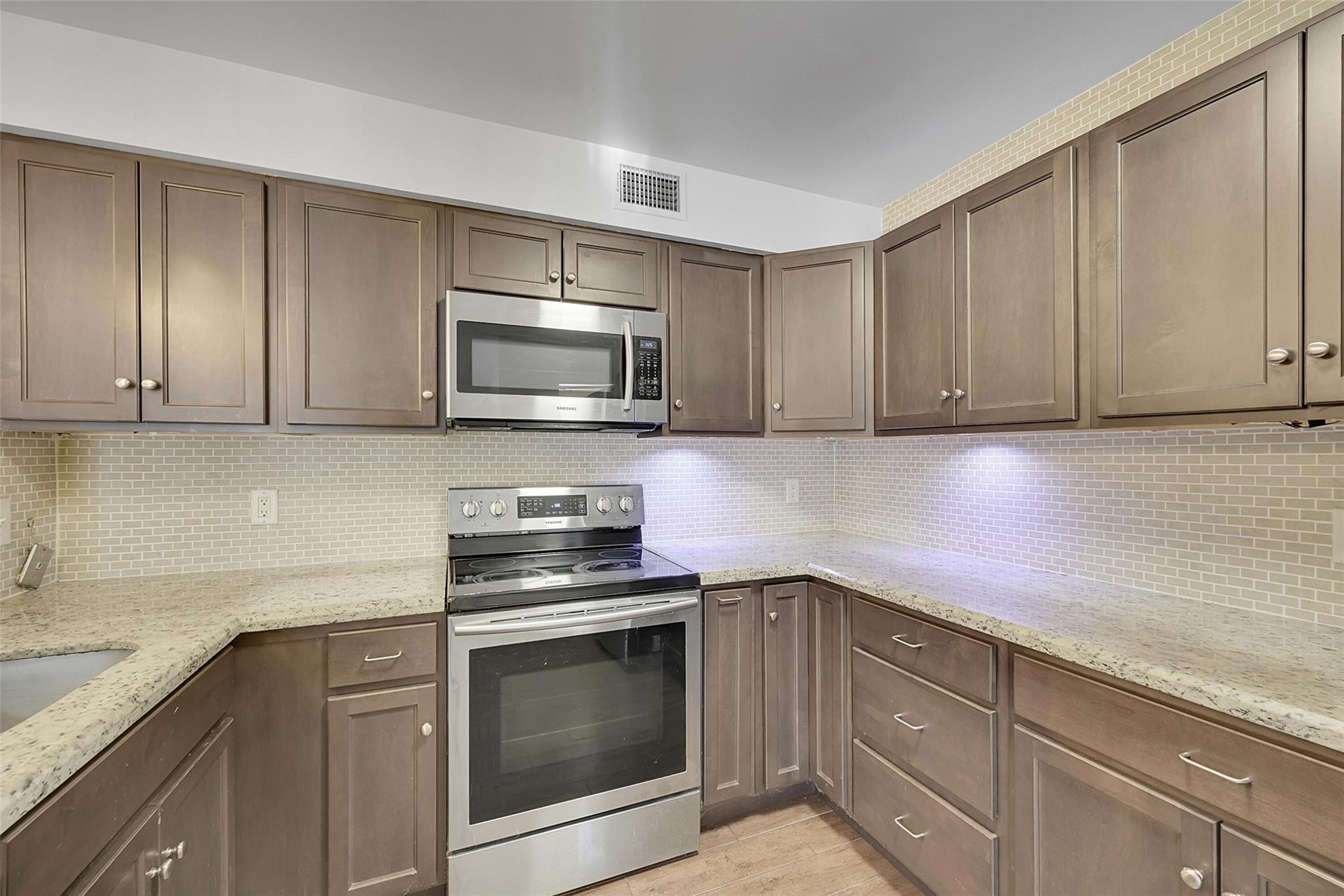 13811 Oneida Drive A1