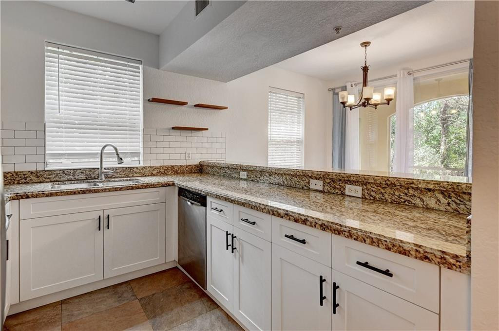 6746 W Sample Rd