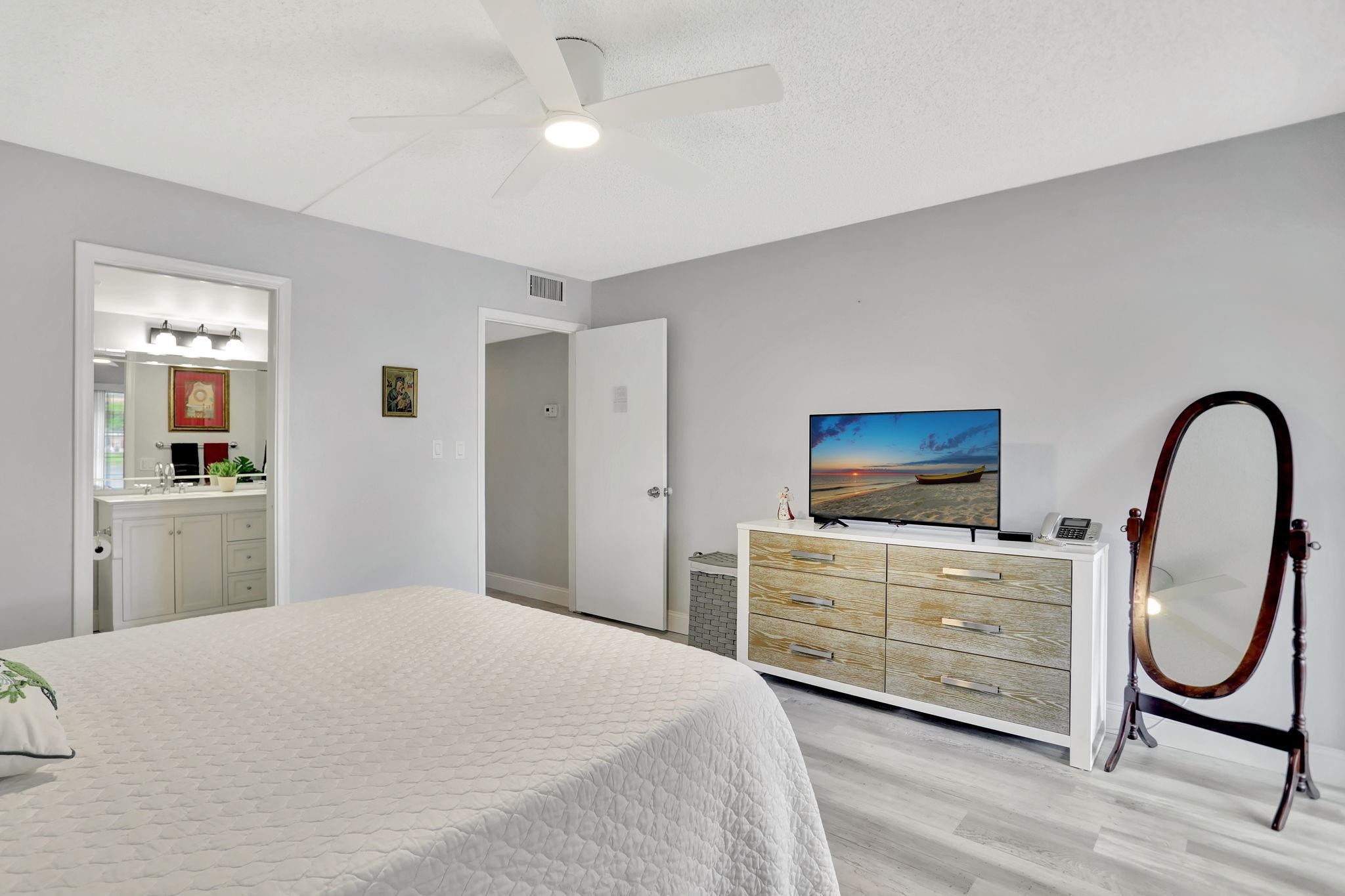 1804 Eleuthera Point M1