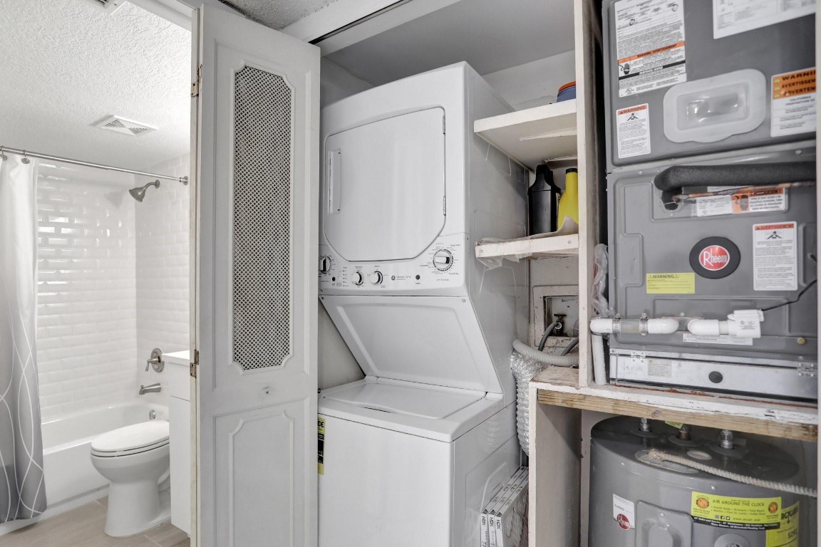 5618 Coral Lake Dr 206