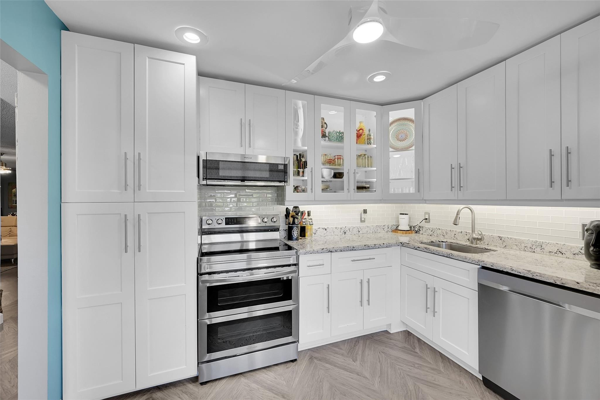 163 Lake Meryl Drive 163