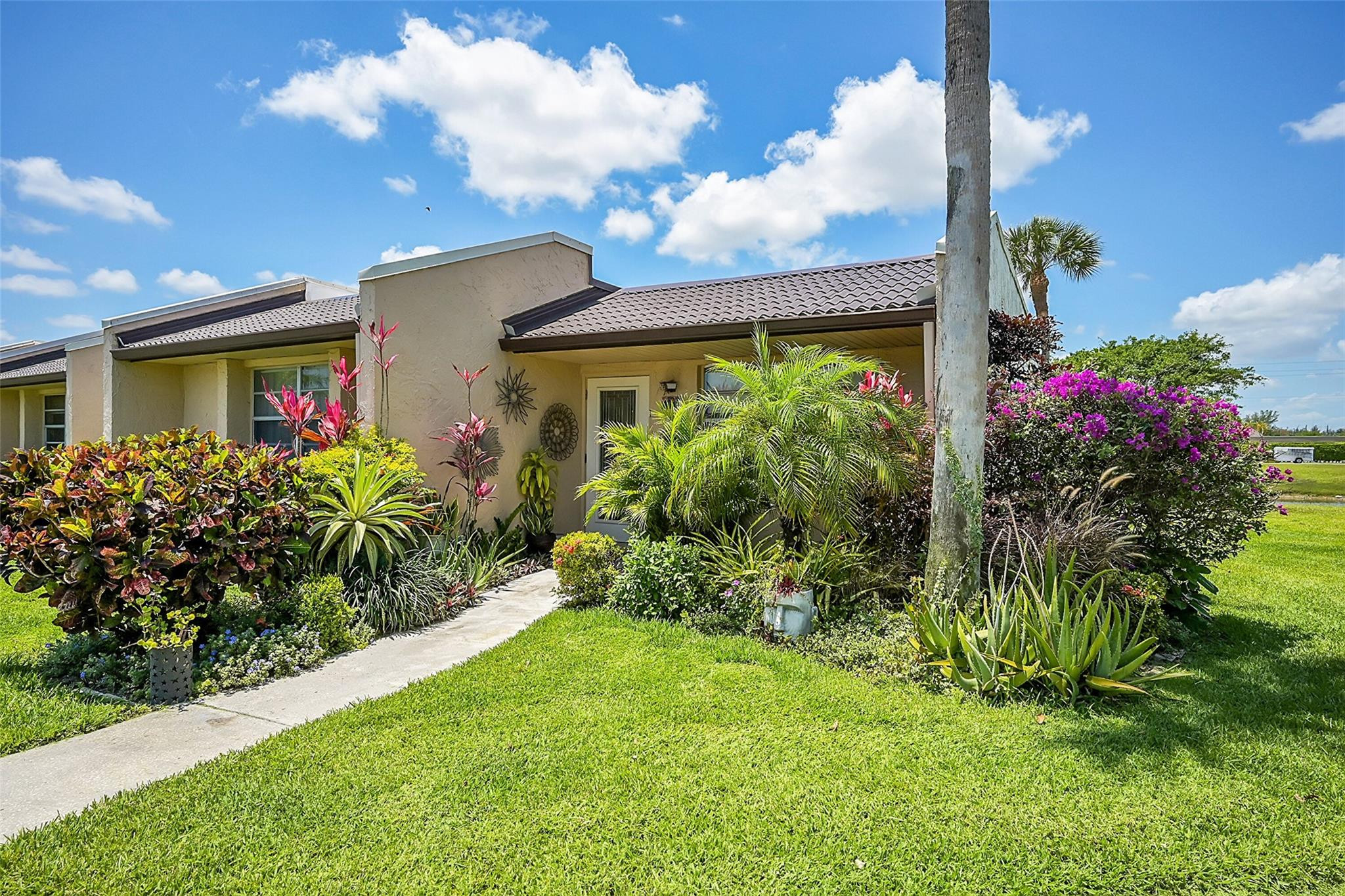 163 Lake Meryl Drive 163