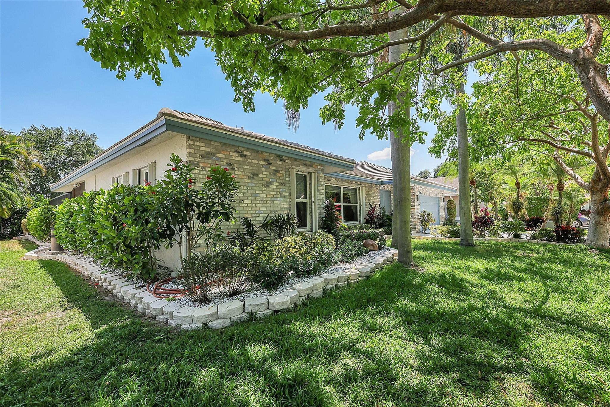 4550 NW 49th Ct