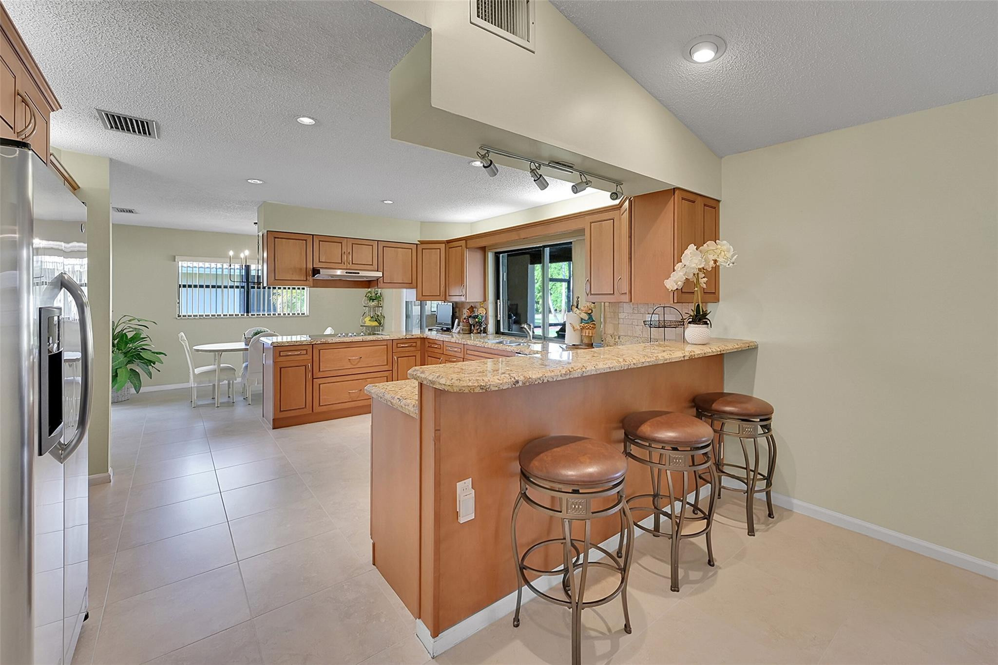704 NW 101st Ter