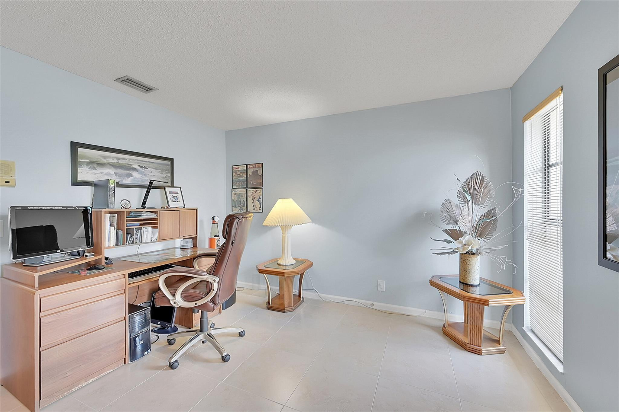 704 NW 101st Ter