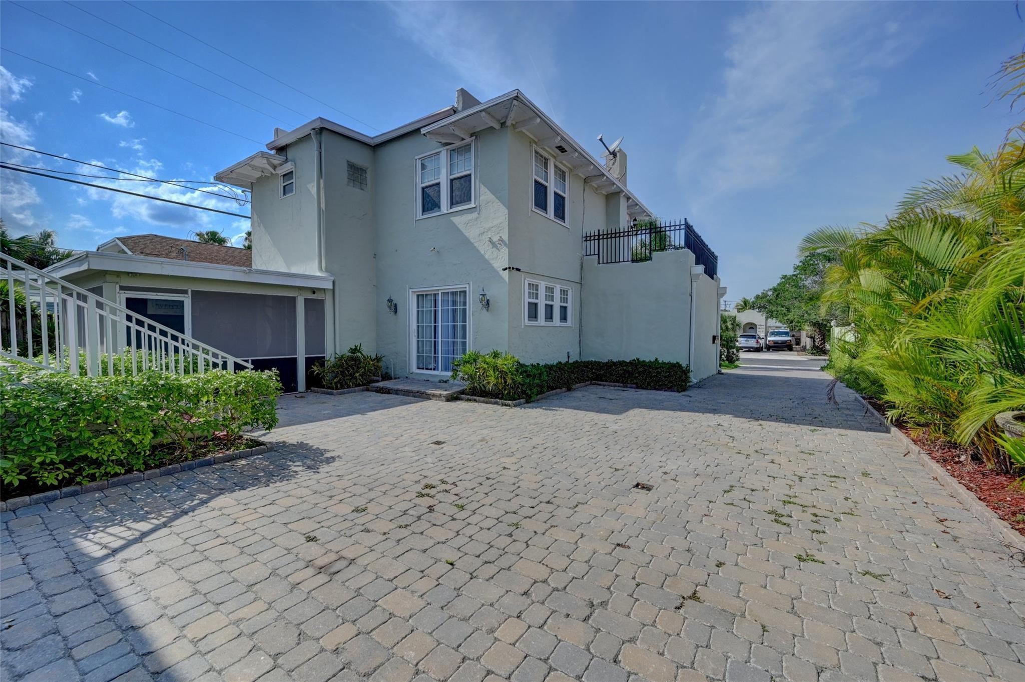 412 El Prado