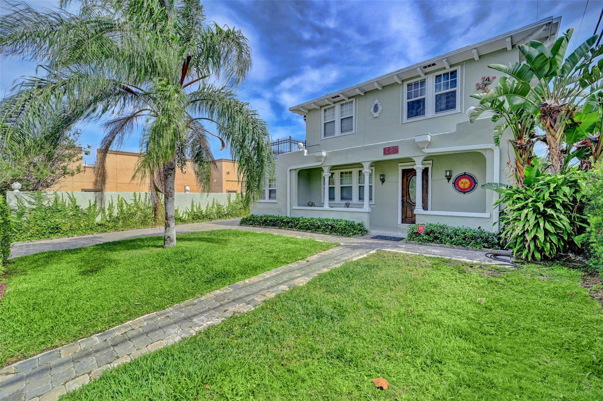 412 El Prado