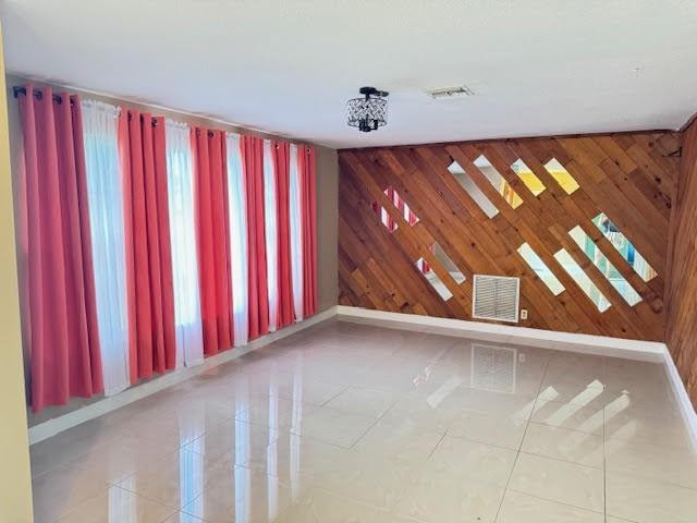 2946 NW 53rd Ter