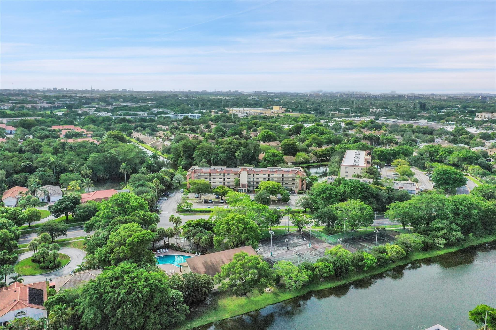 1818 Hammock Blvd 222