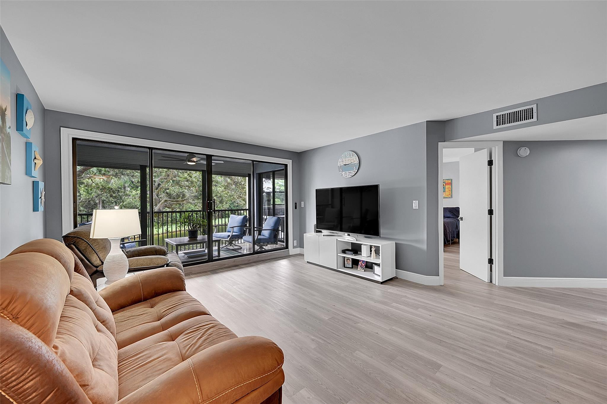 1818 Hammock Blvd 222