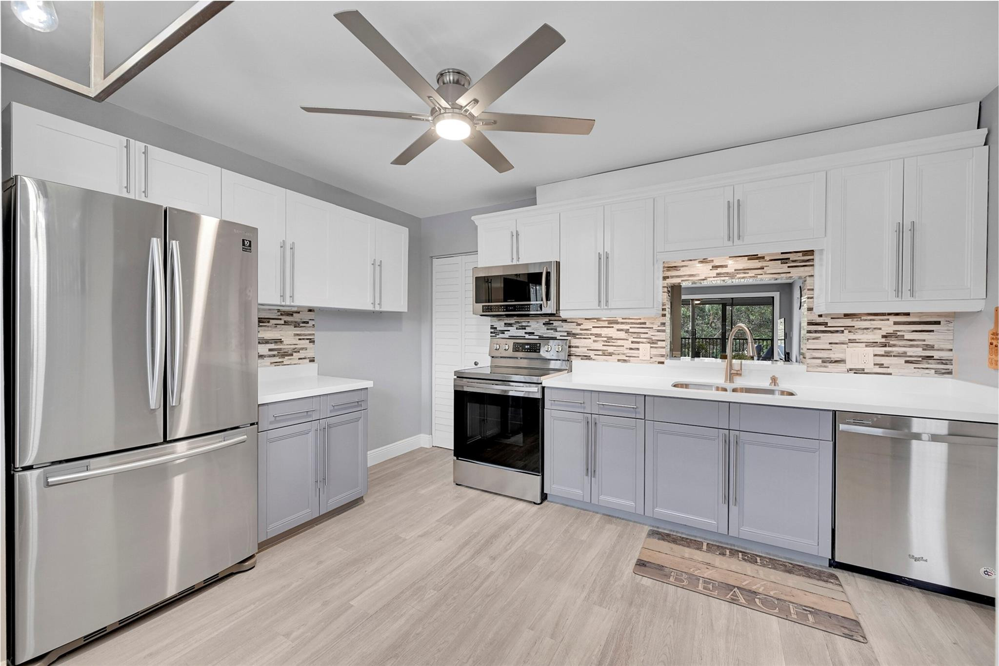 1818 Hammock Blvd 222