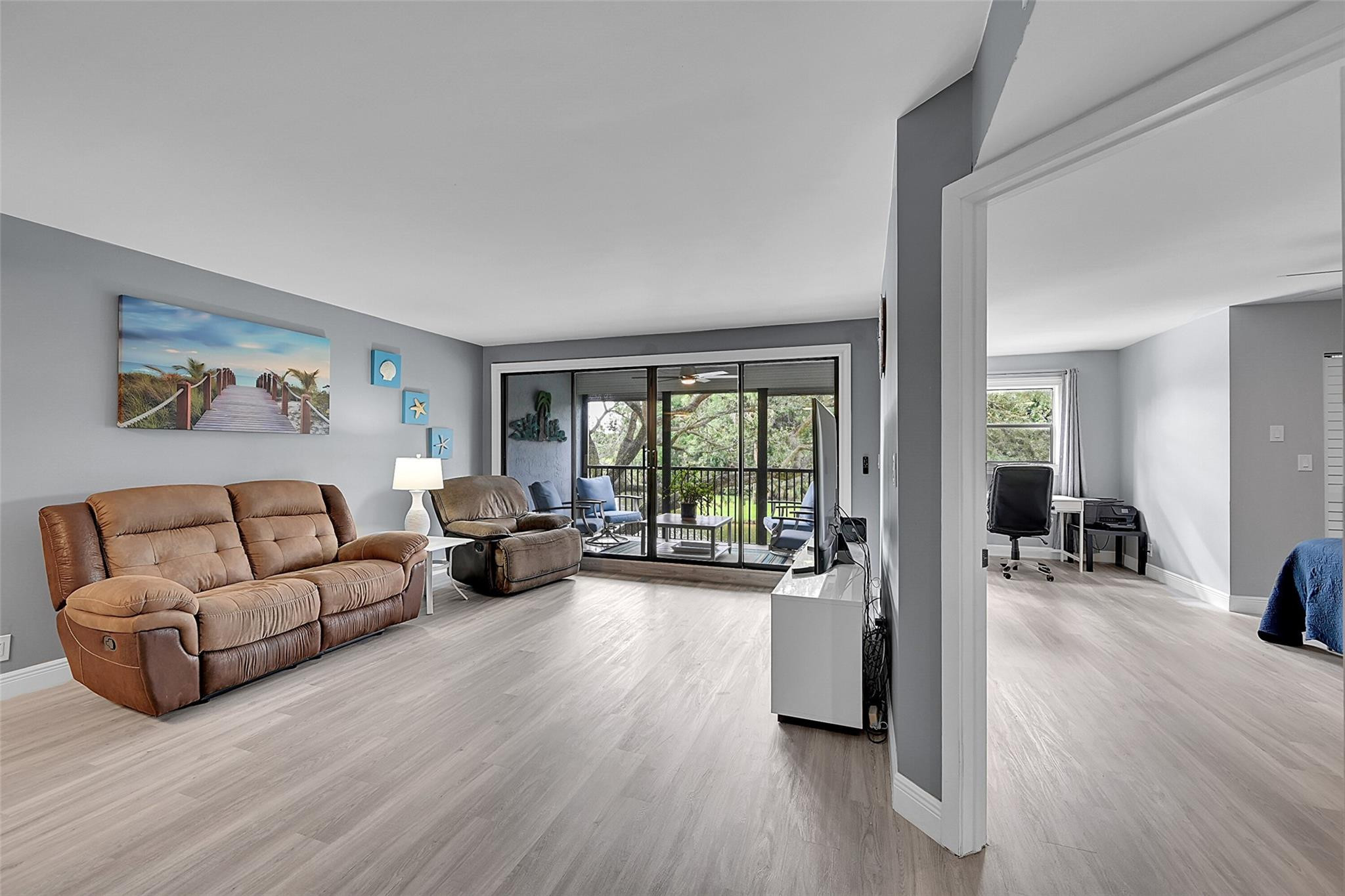 1818 Hammock Blvd 222