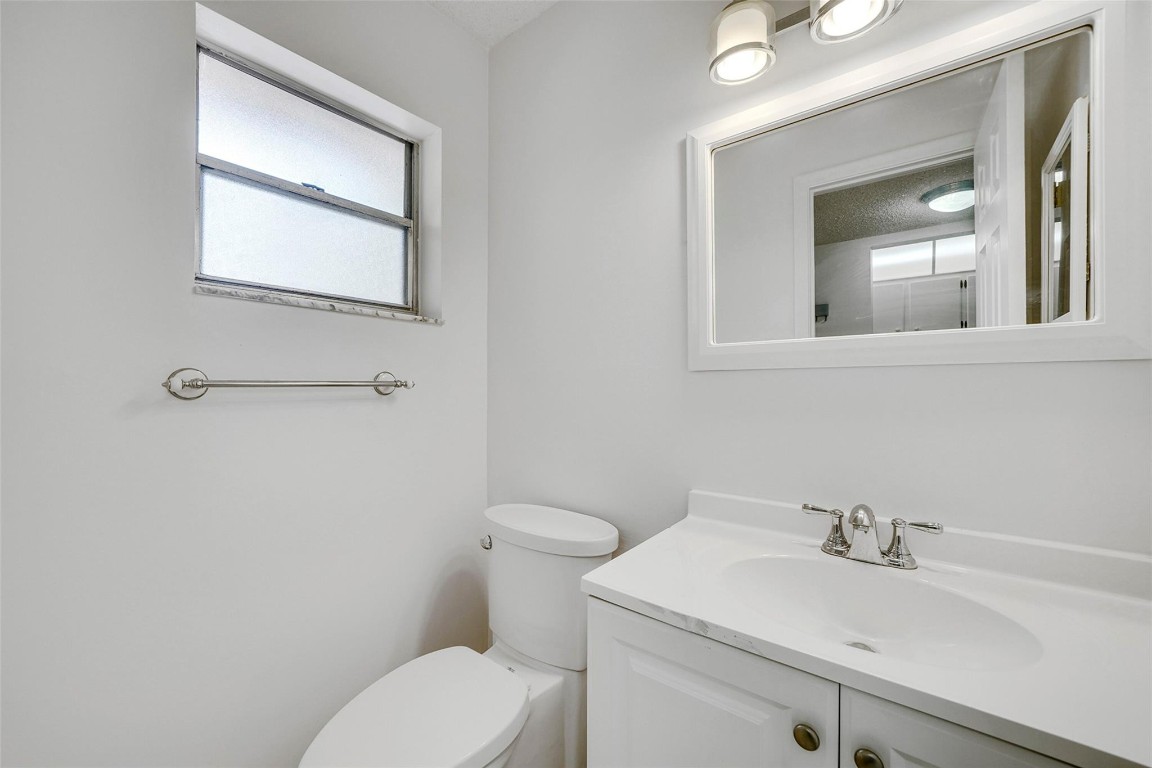 4111 Stirling Rd 304