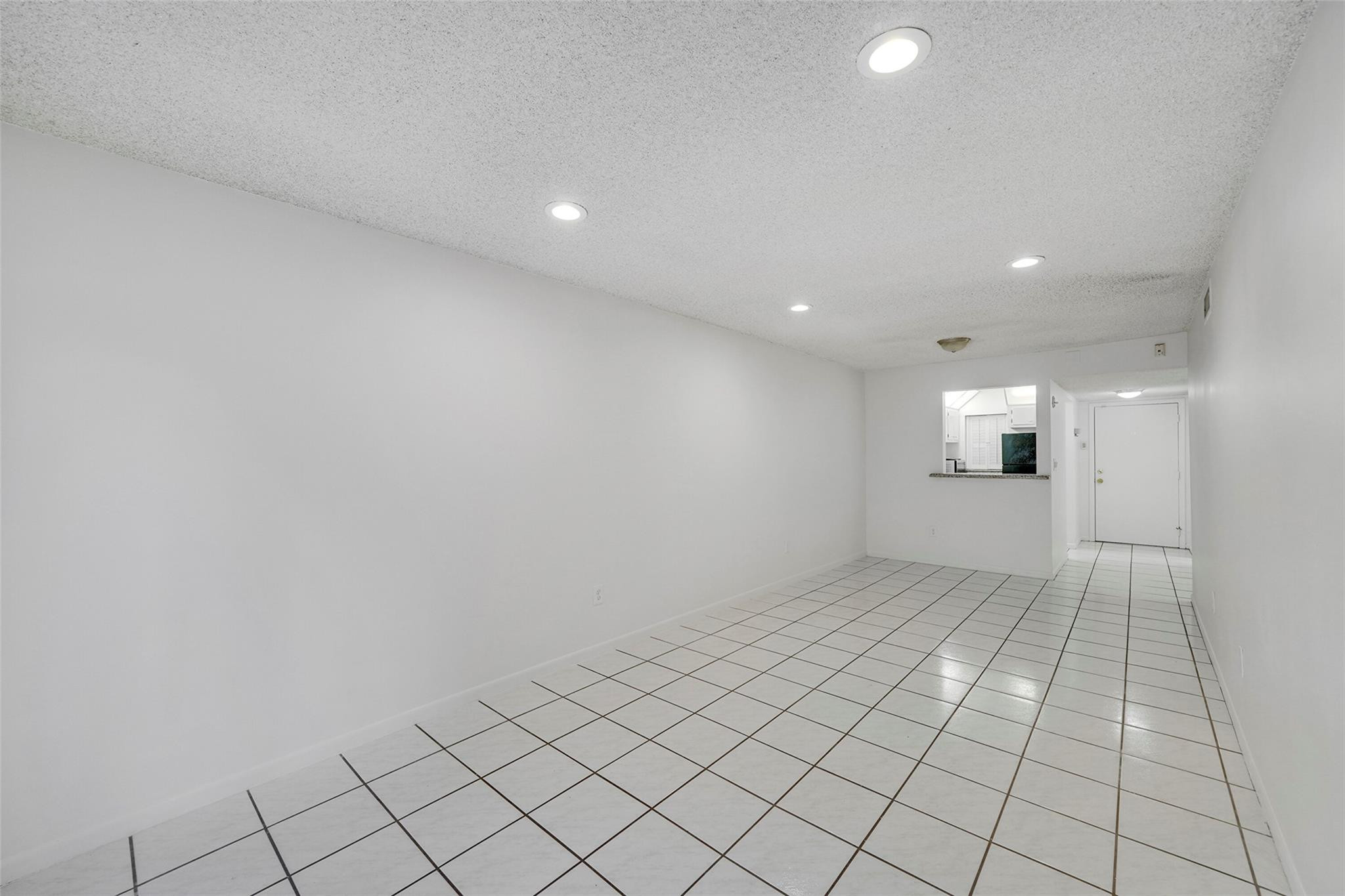 4111 Stirling Rd 304