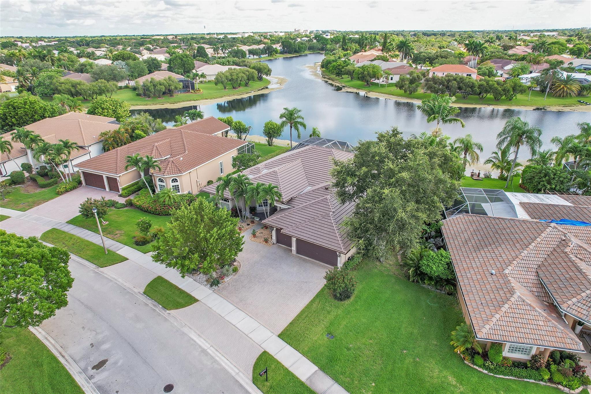 5079 Kensington Cir