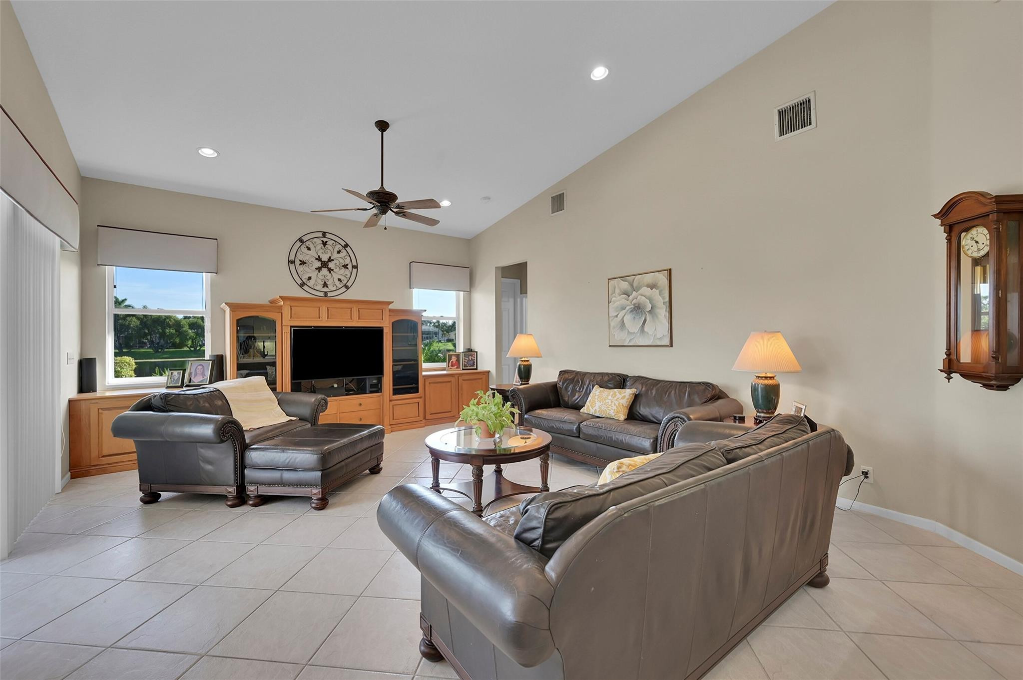 5079 Kensington Cir