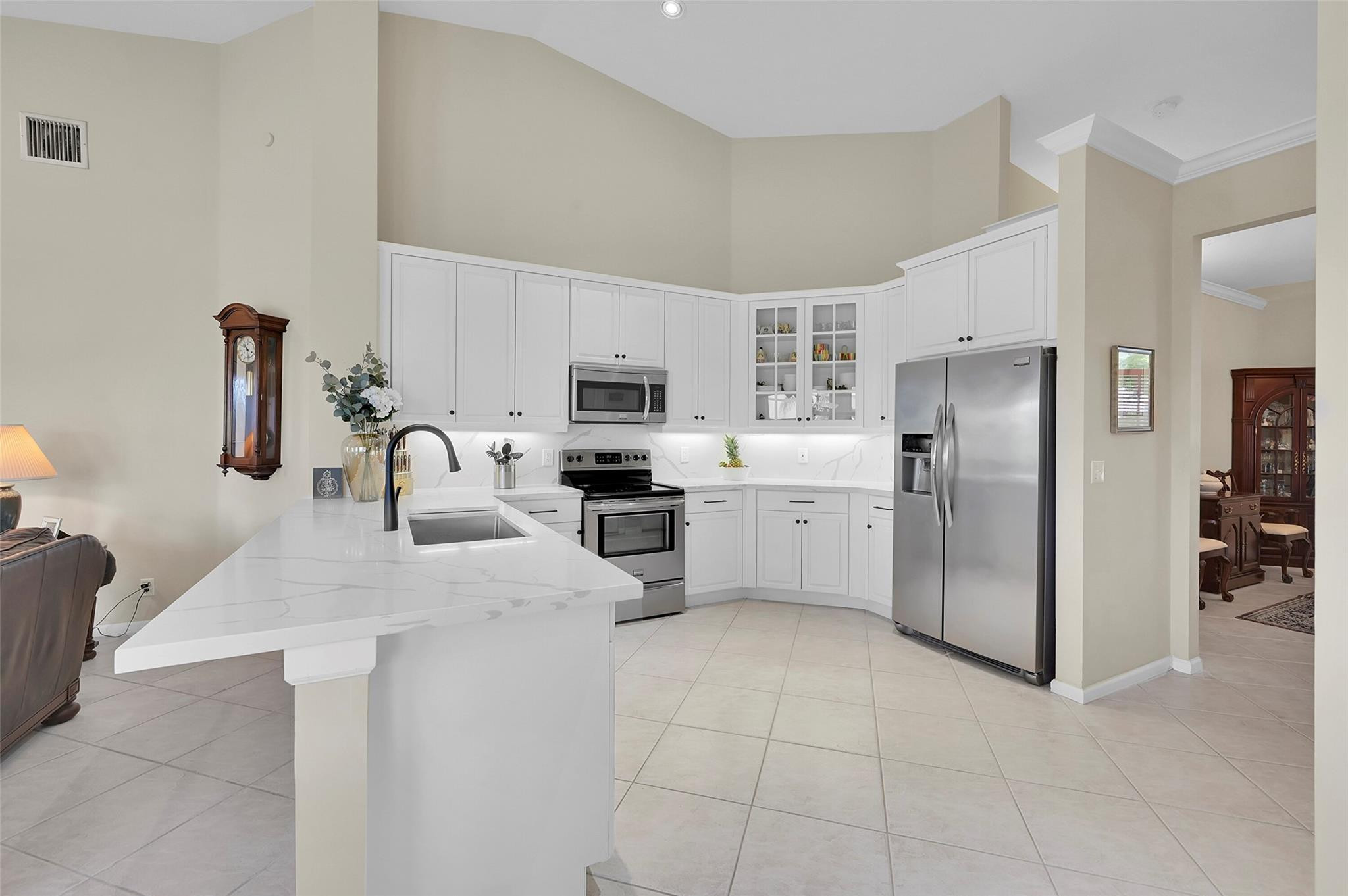 5079 Kensington Cir