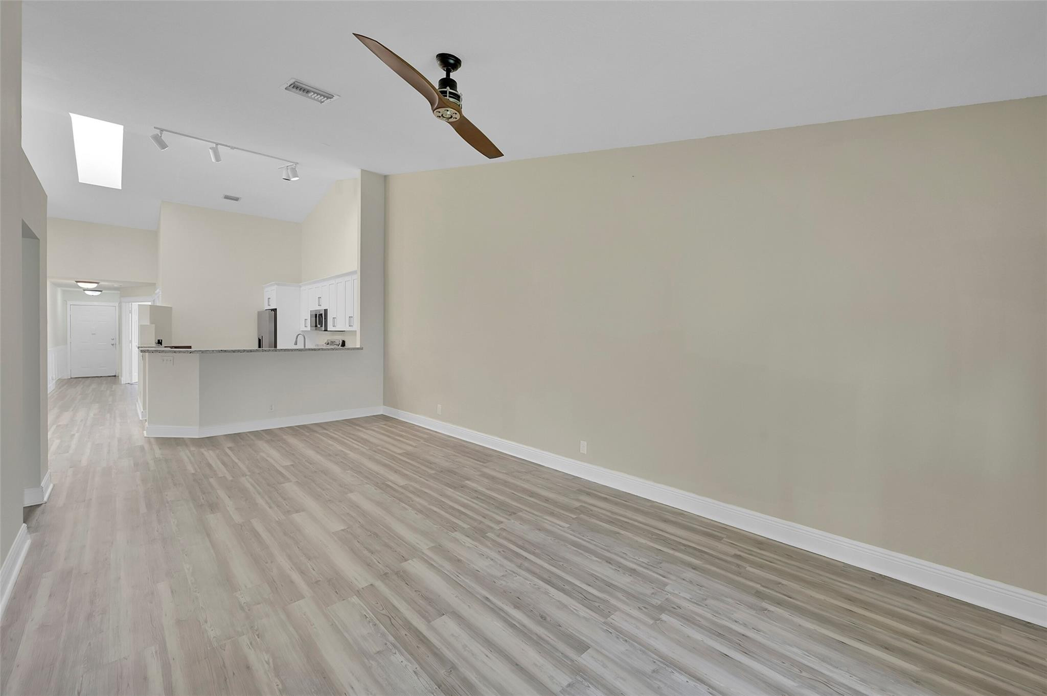 7524 Pinewalk Dr 173