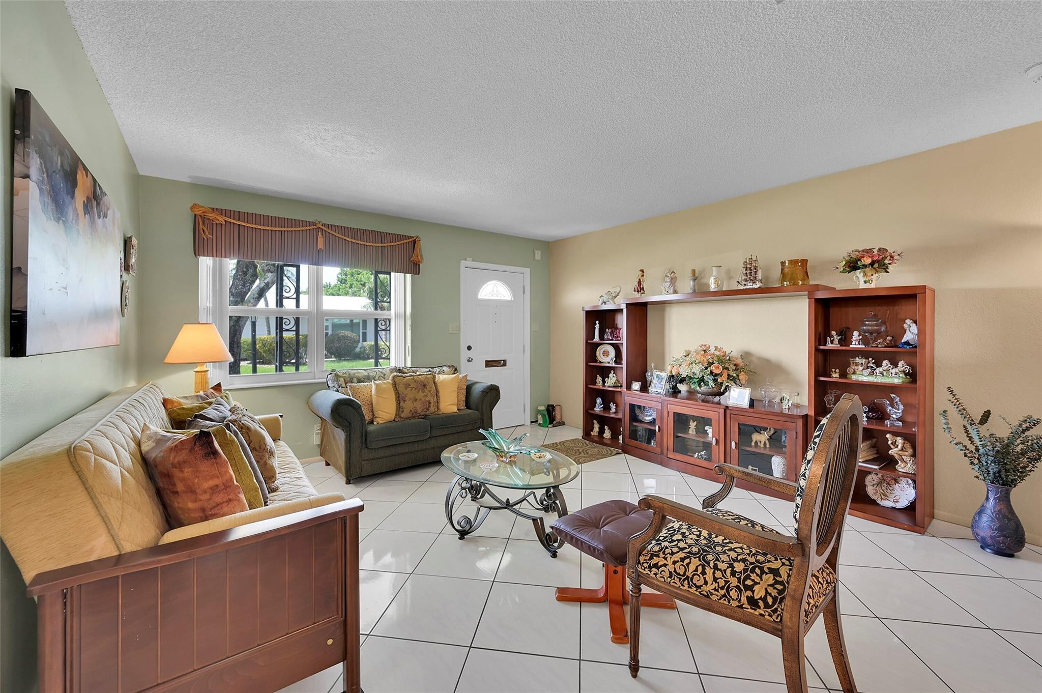 7107 NW 74th Pl