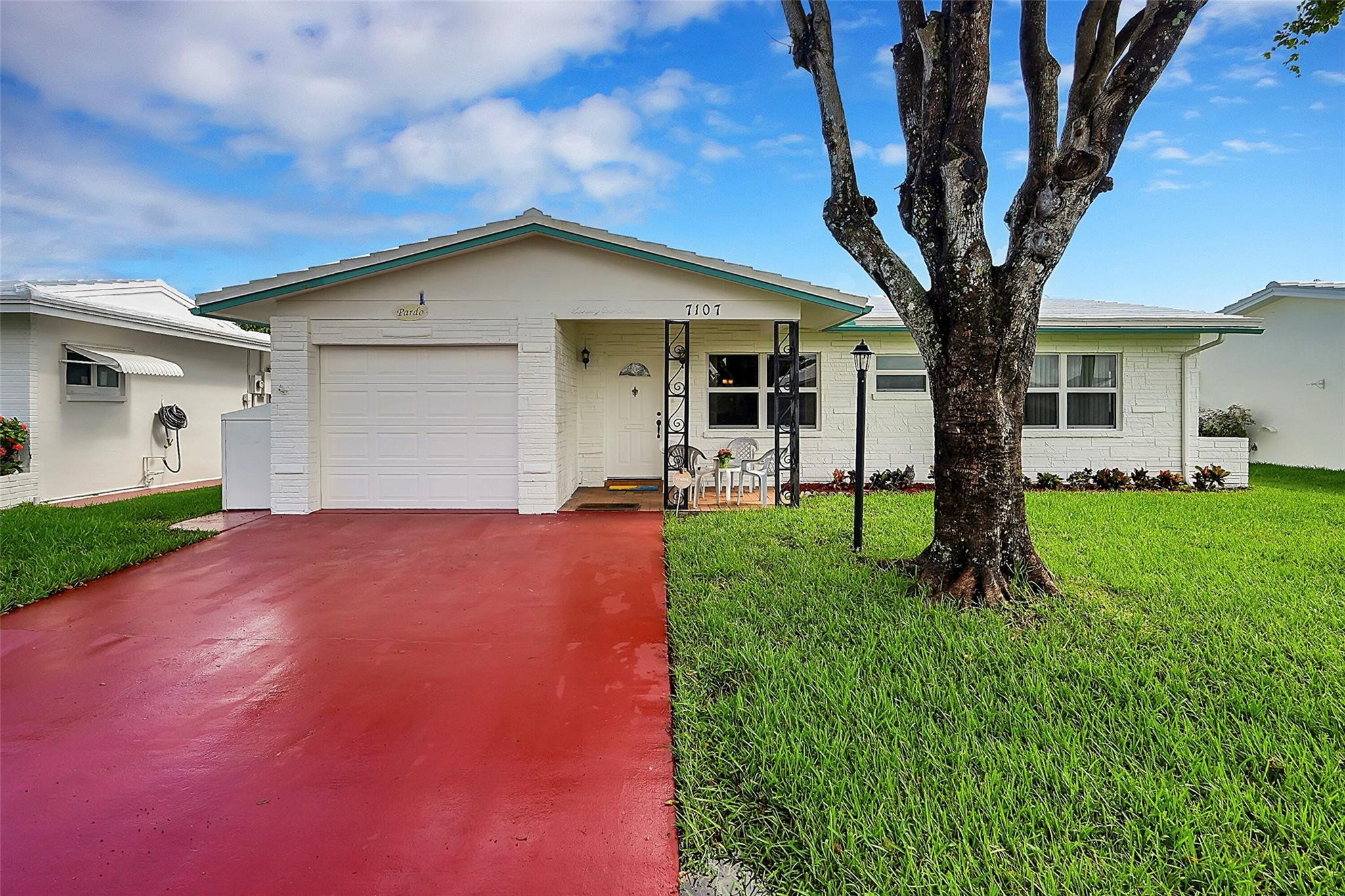 7107 NW 74th Pl